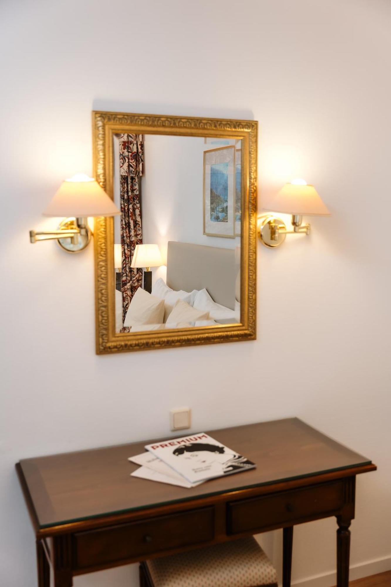 Large Double Room