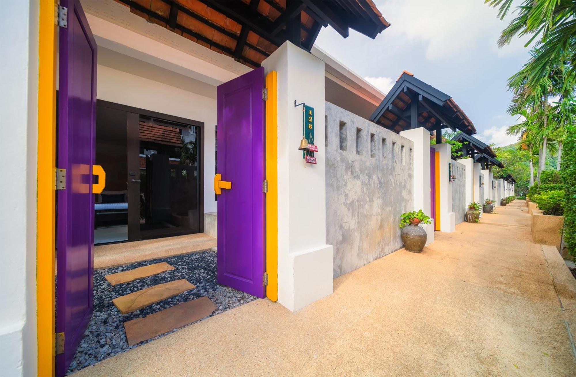 Private Jacuzzi Sino Wing