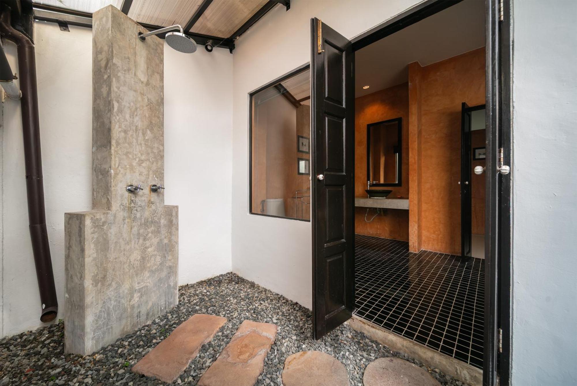 Private Jacuzzi Sino Wing