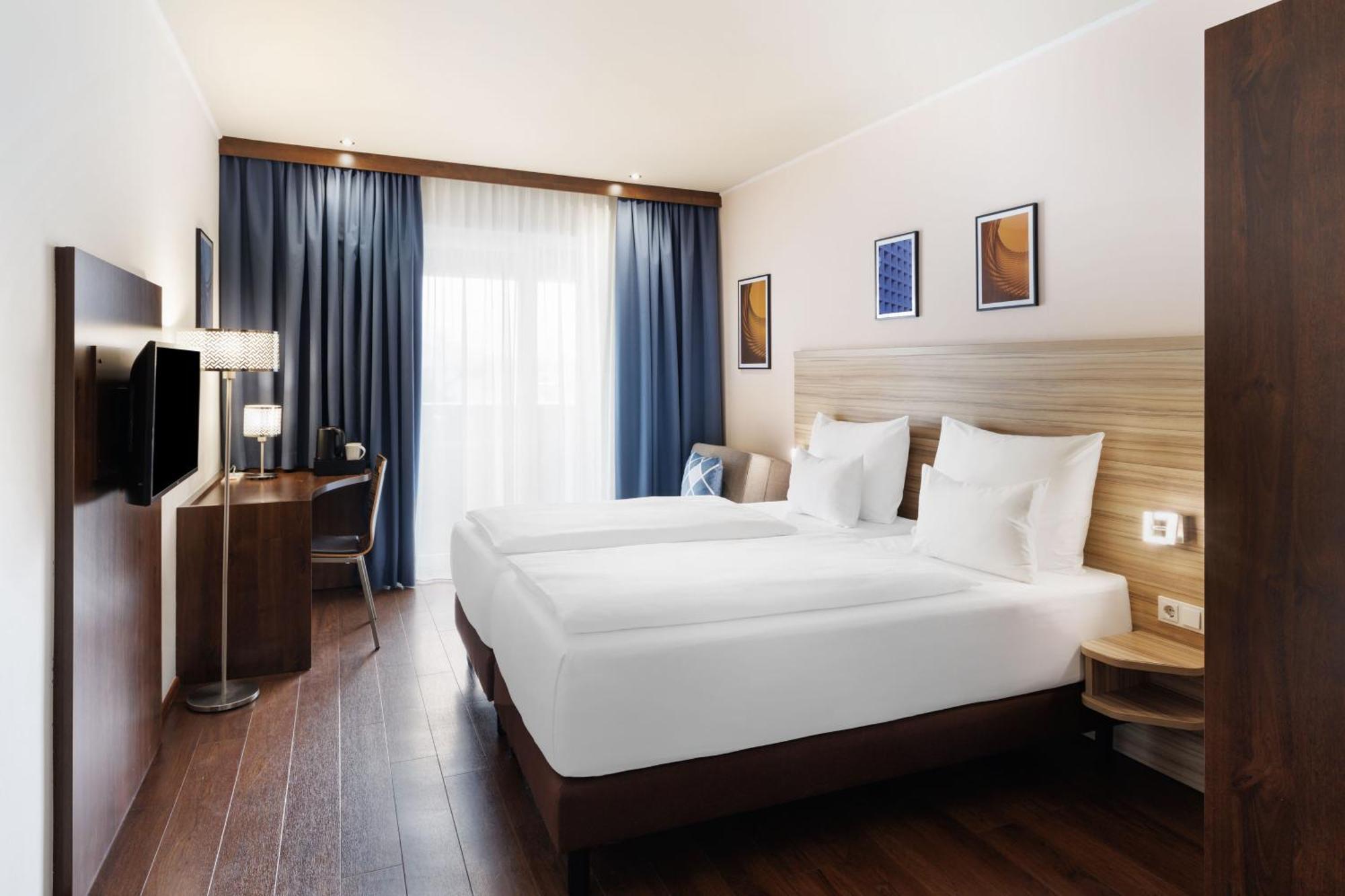 Standard Twin Room Balcony
