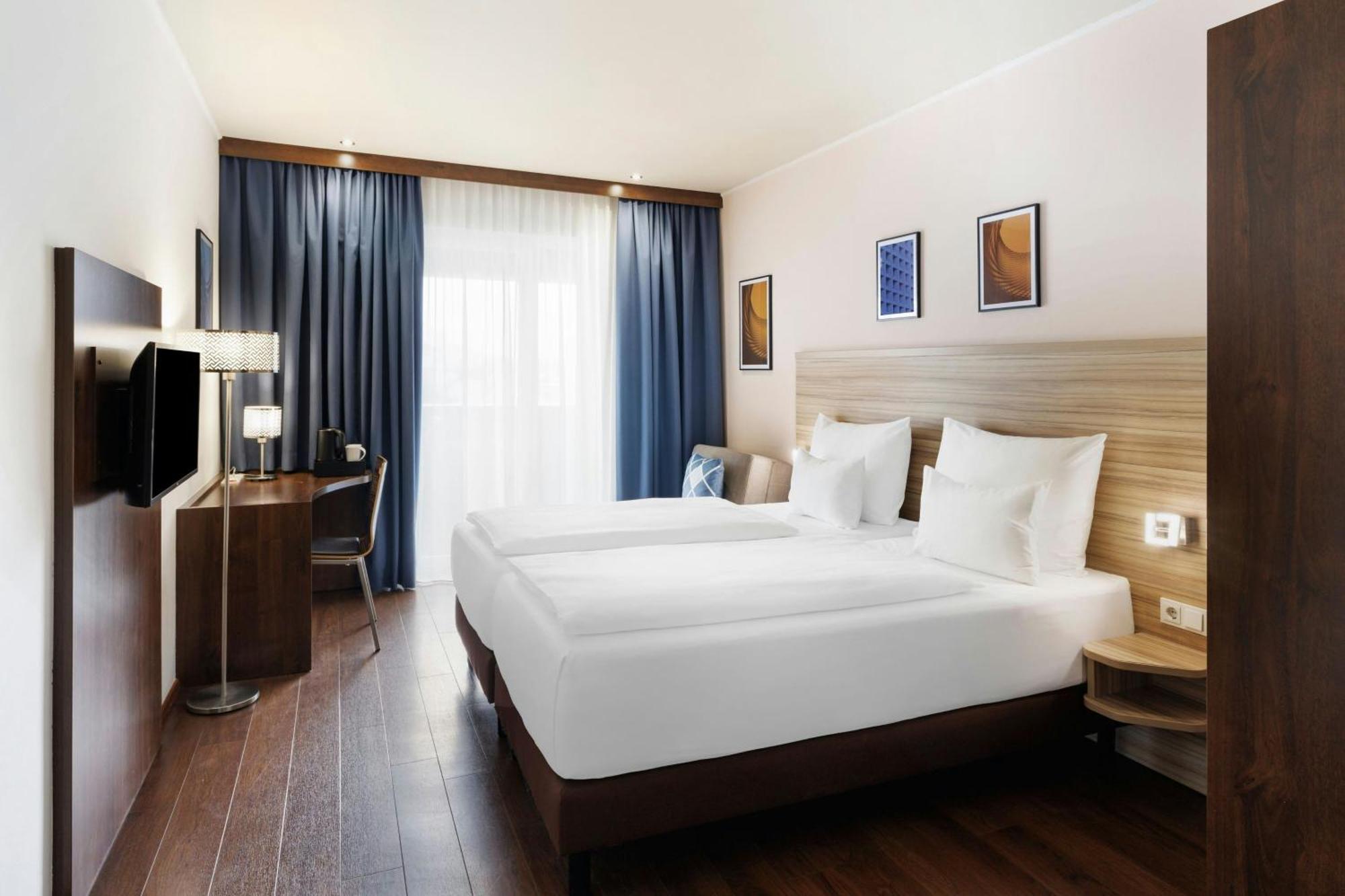 Standard Twin Room Balcony