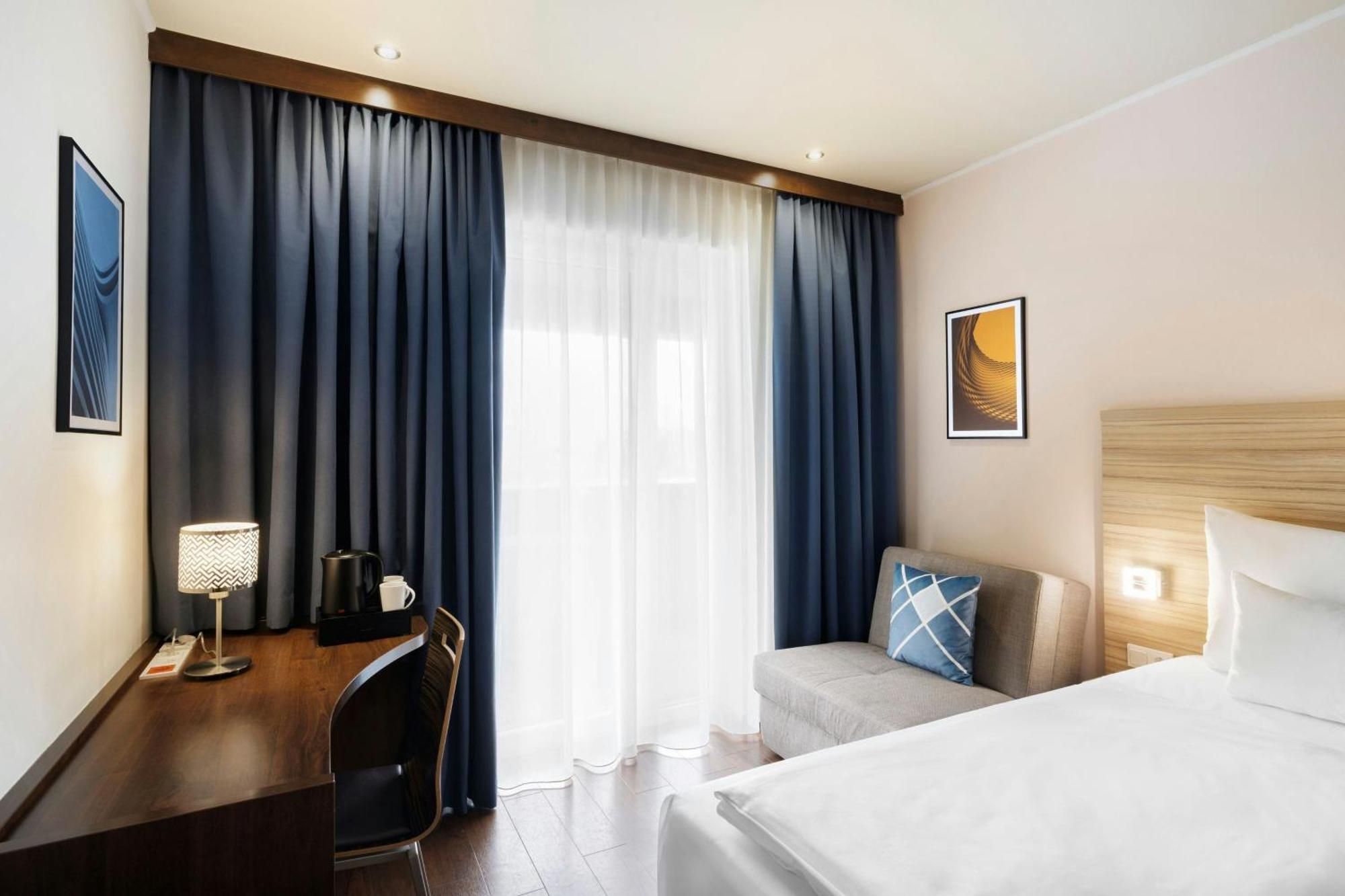 Standard Twin Room Balcony