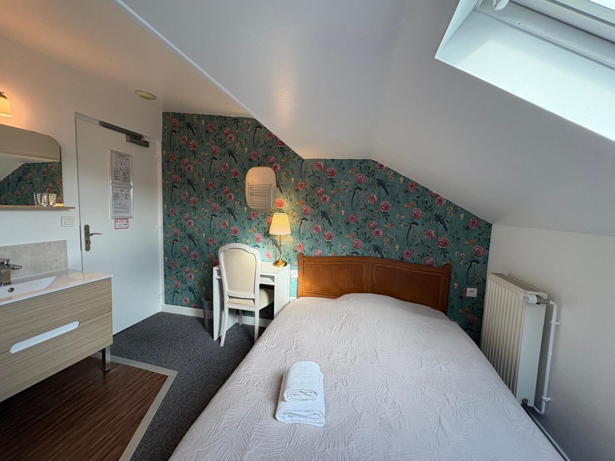 Economy Single Room