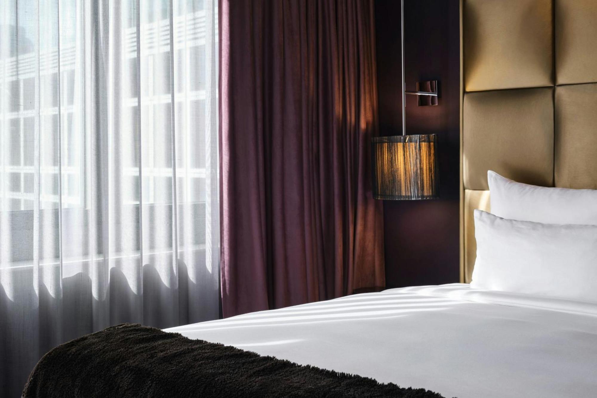 Petite Zimmer mit Queensize-Bett