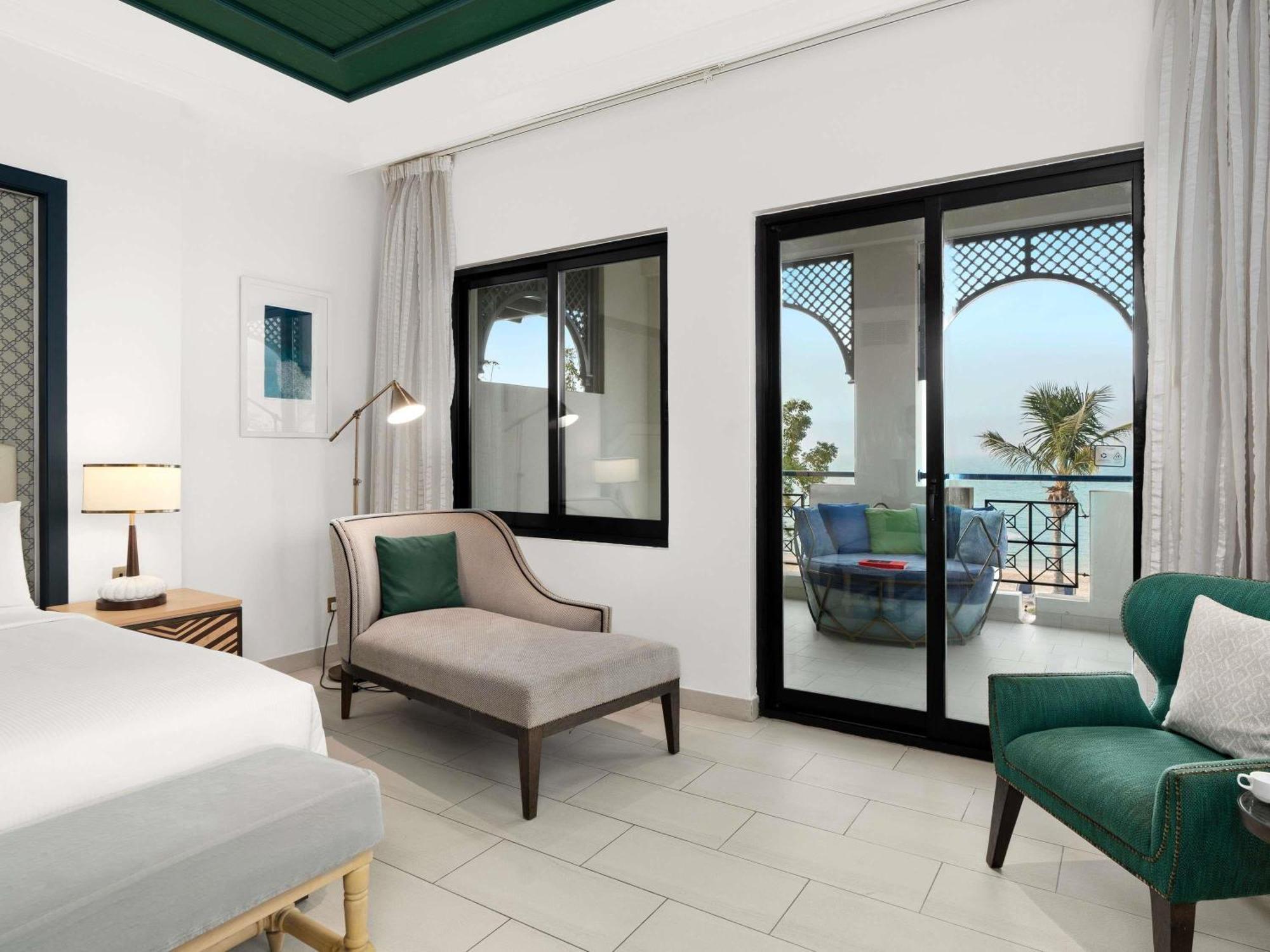 Family Room Beach Front,1742624969:JPEG