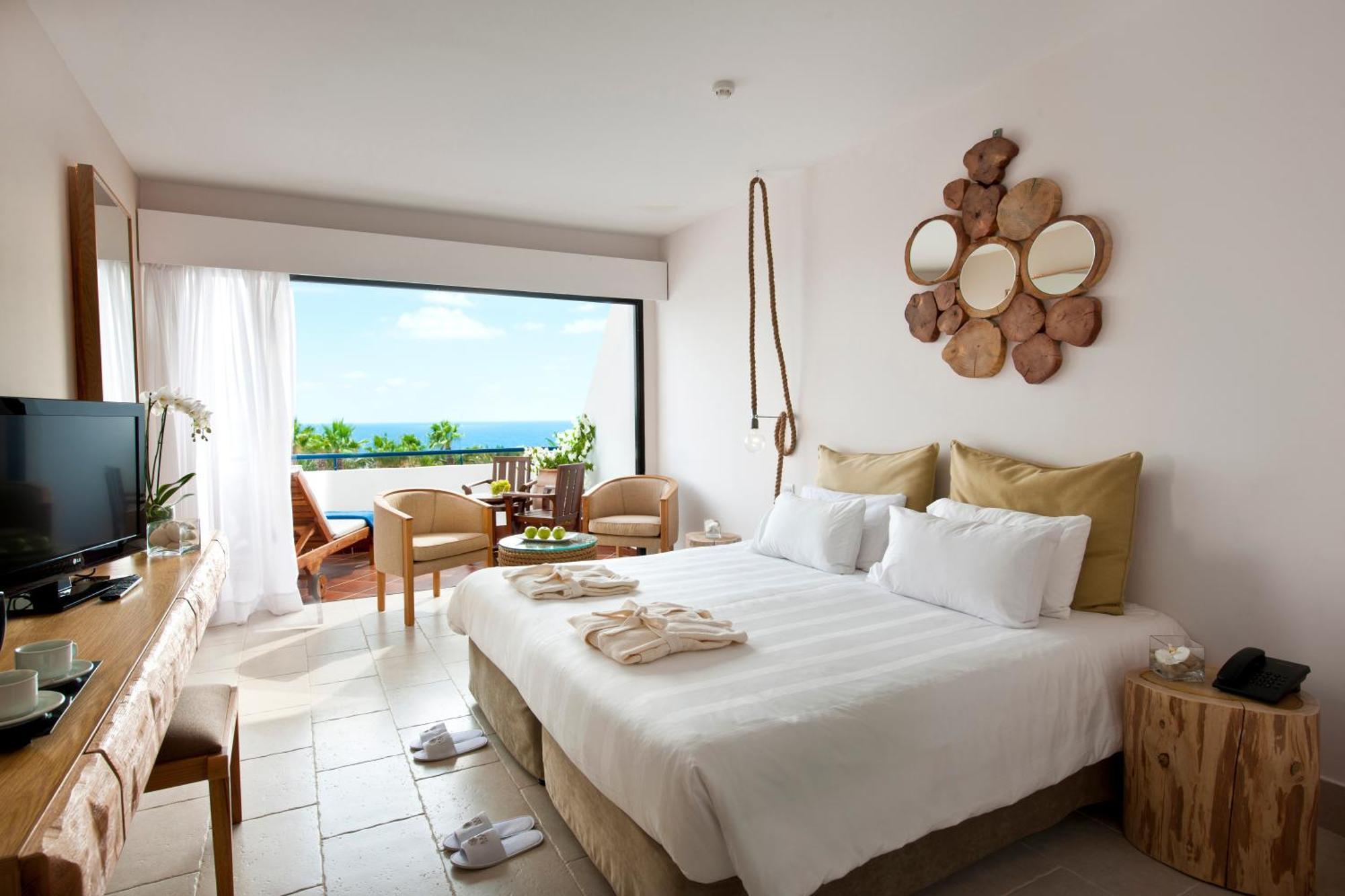 Deluxe Double or Twin Room Sea View