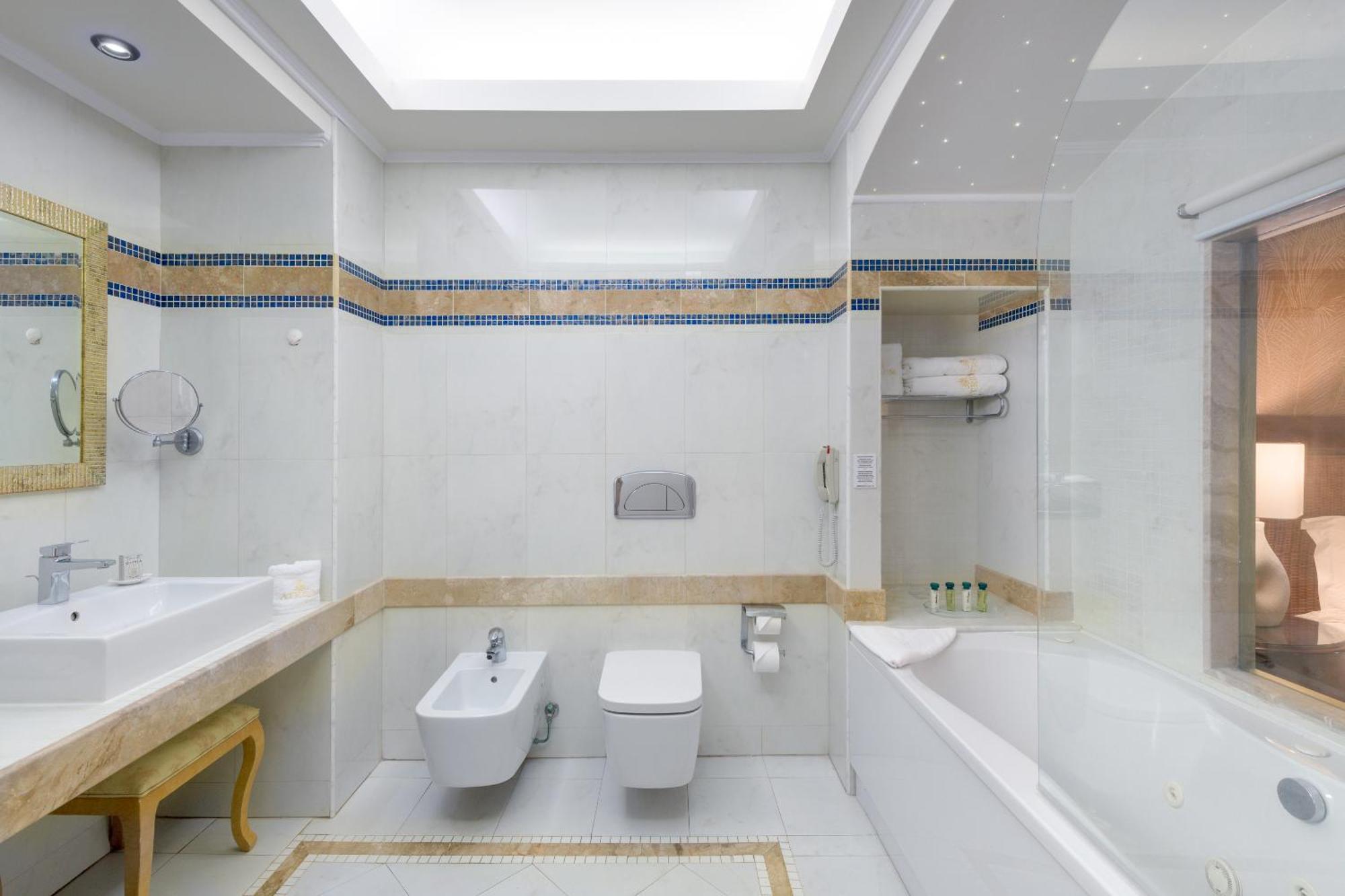 Habitación Doble Deluxe con vistas al jardín (2-3 personas)