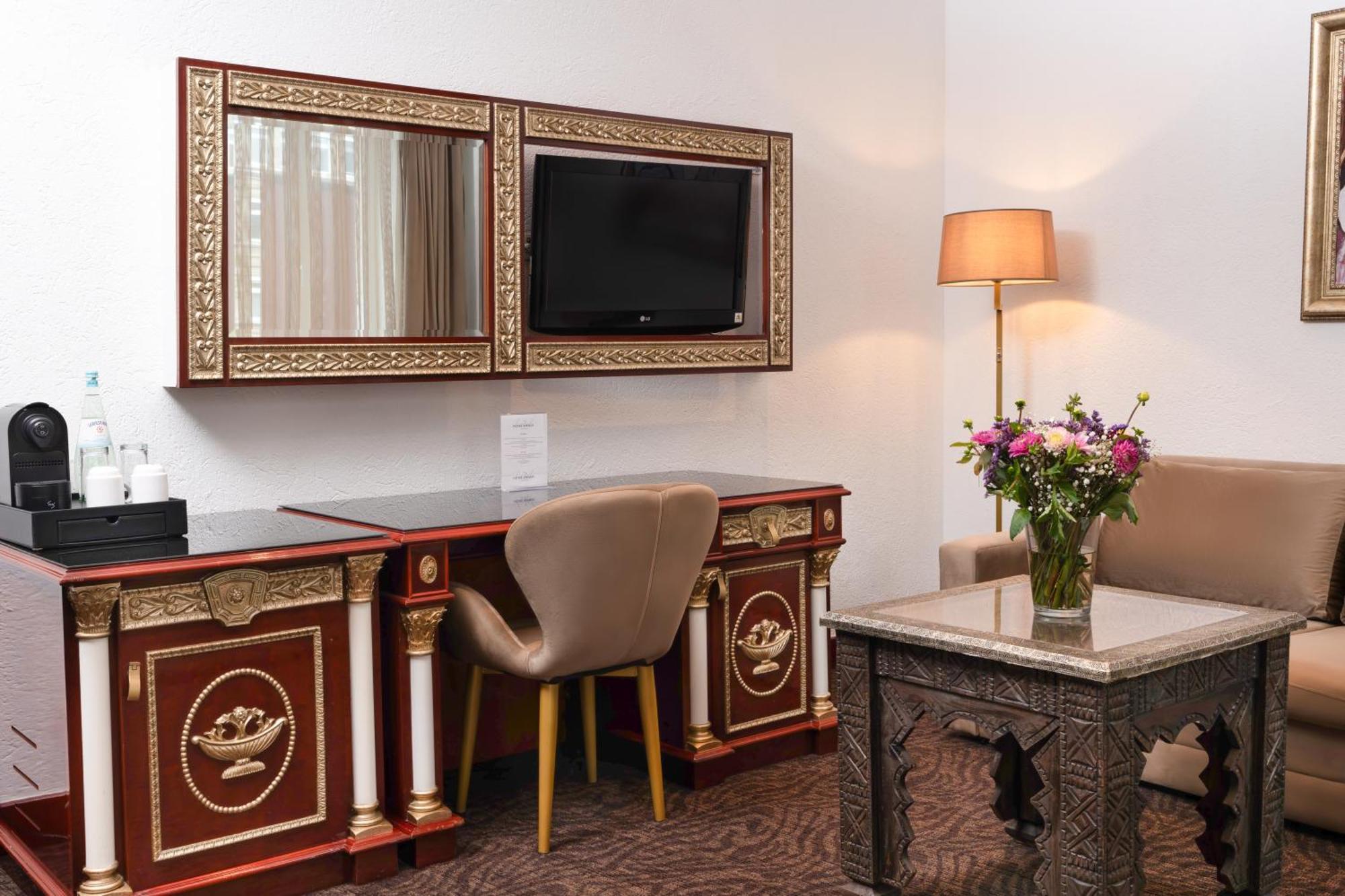 Deluxe Junior Suite