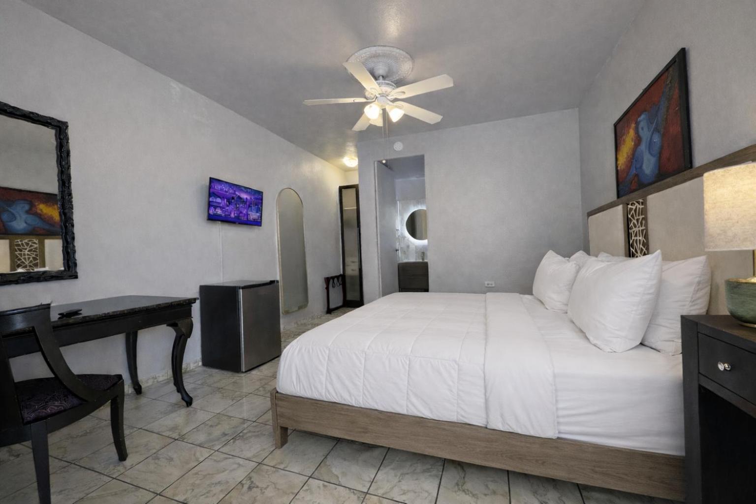 King Room,1742644023:JPEG