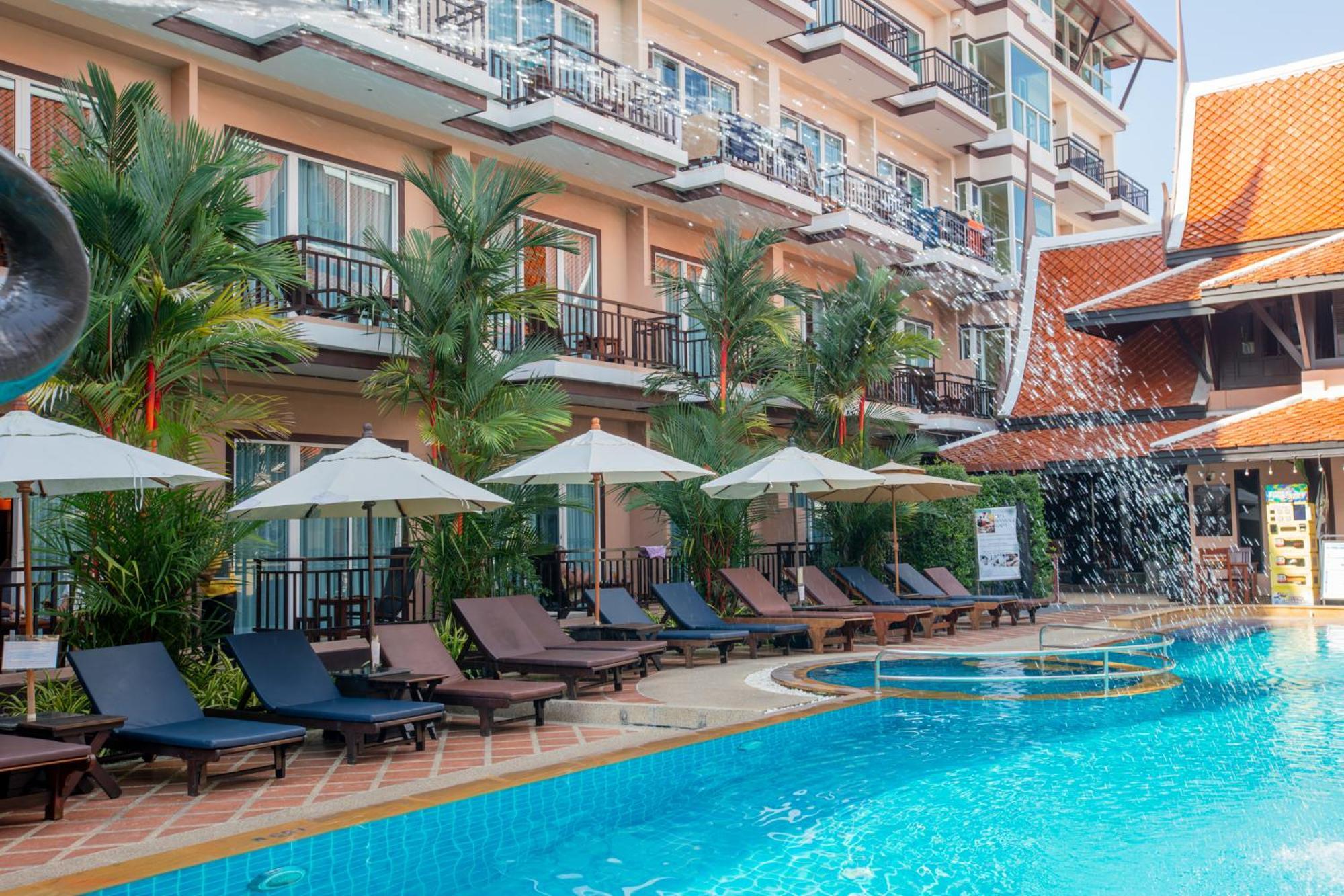 Grand Deluxe Double or Twin Room Pool View