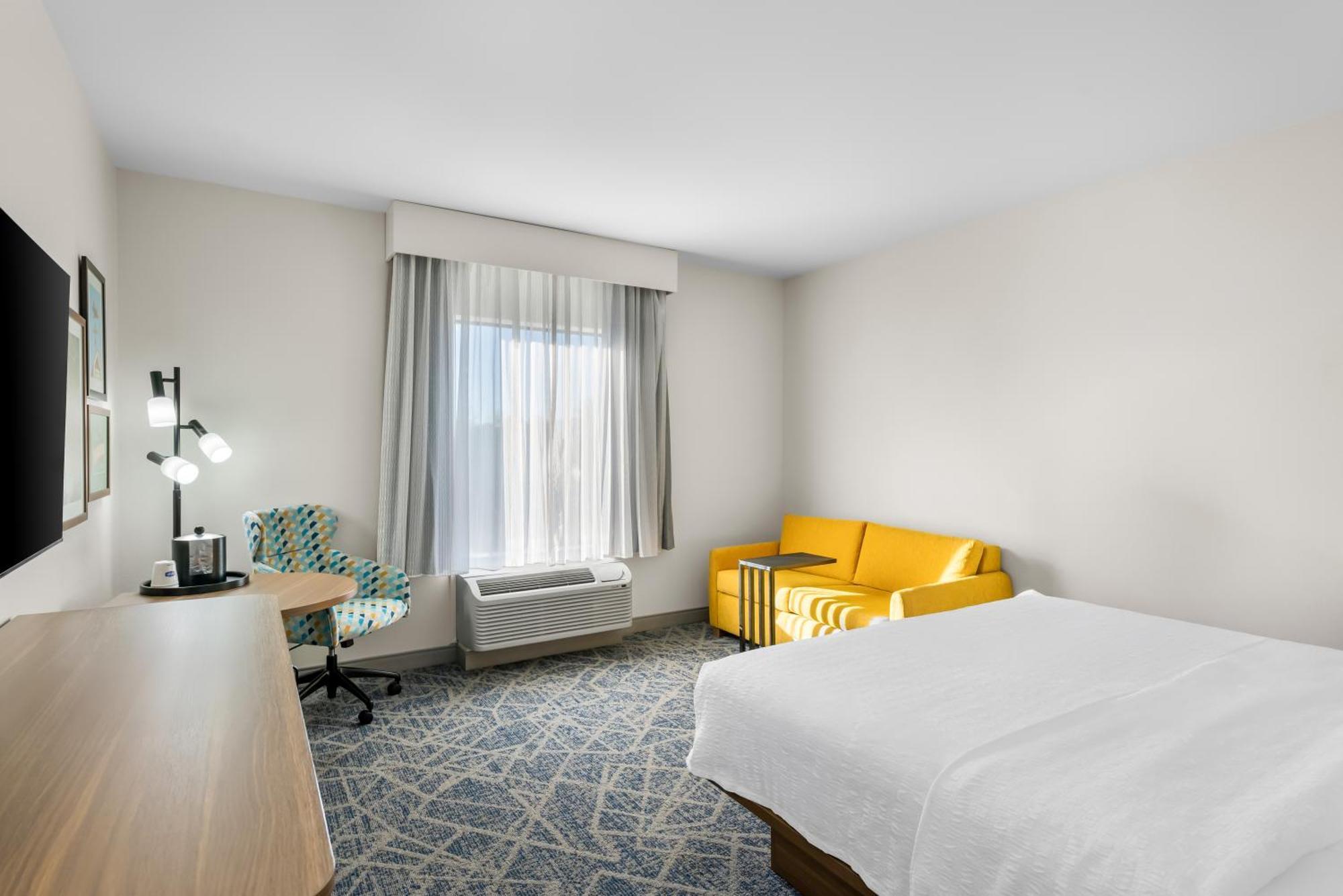 King Room - Non-Smoking,1742658580:JPEG