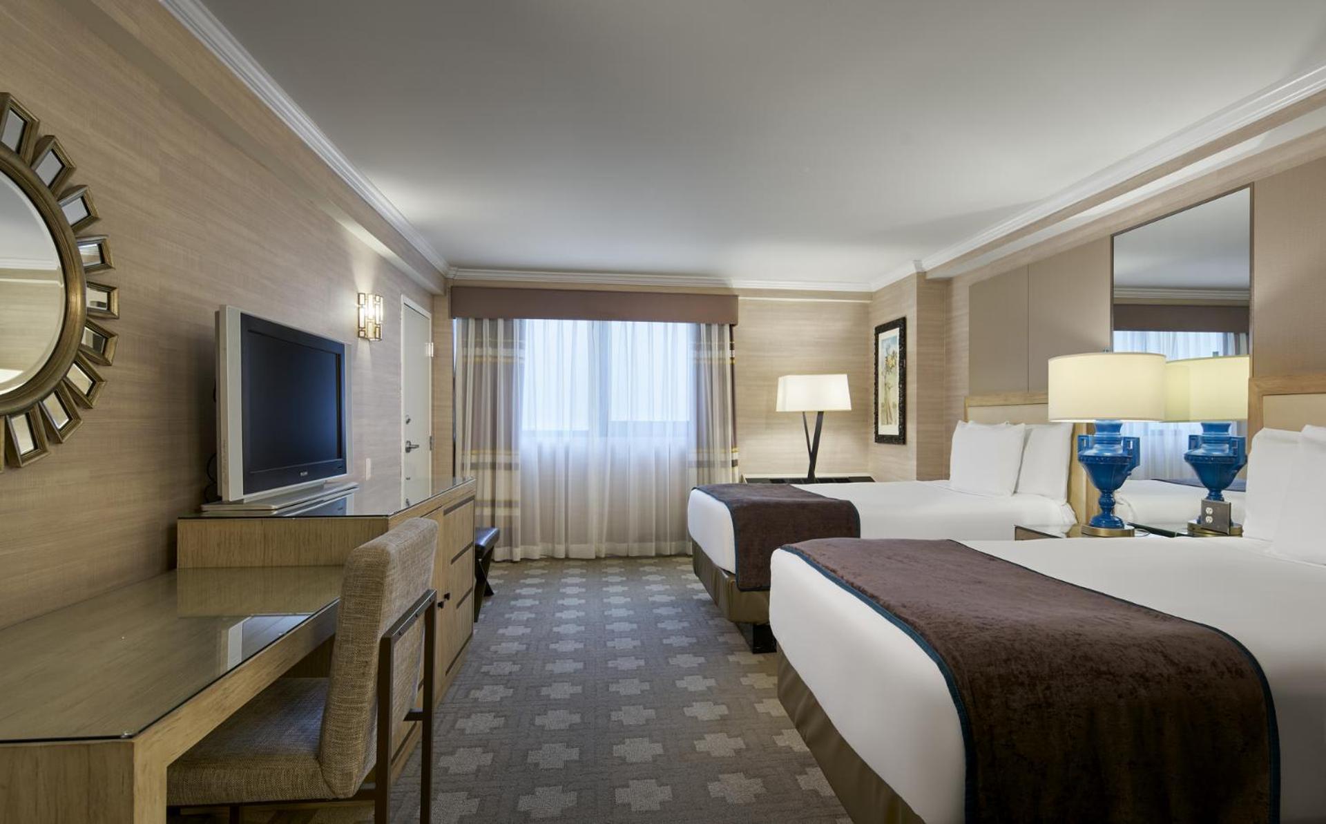 Forum Tower Deluxe Two Double Bed Room Non-Smoking