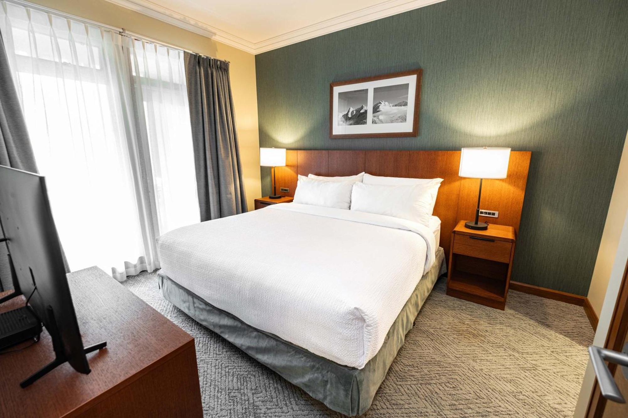 Two Bedroom Suite, 2 King Beds, Sofa Bed,1742673640:JPEG