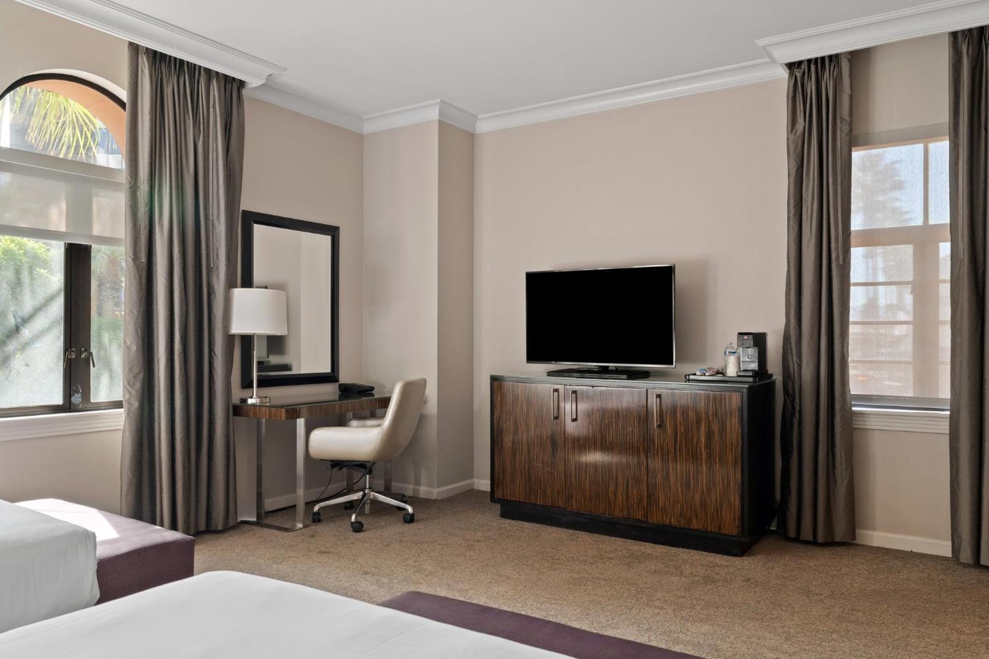 Premium Double Room Two Double Beds City View