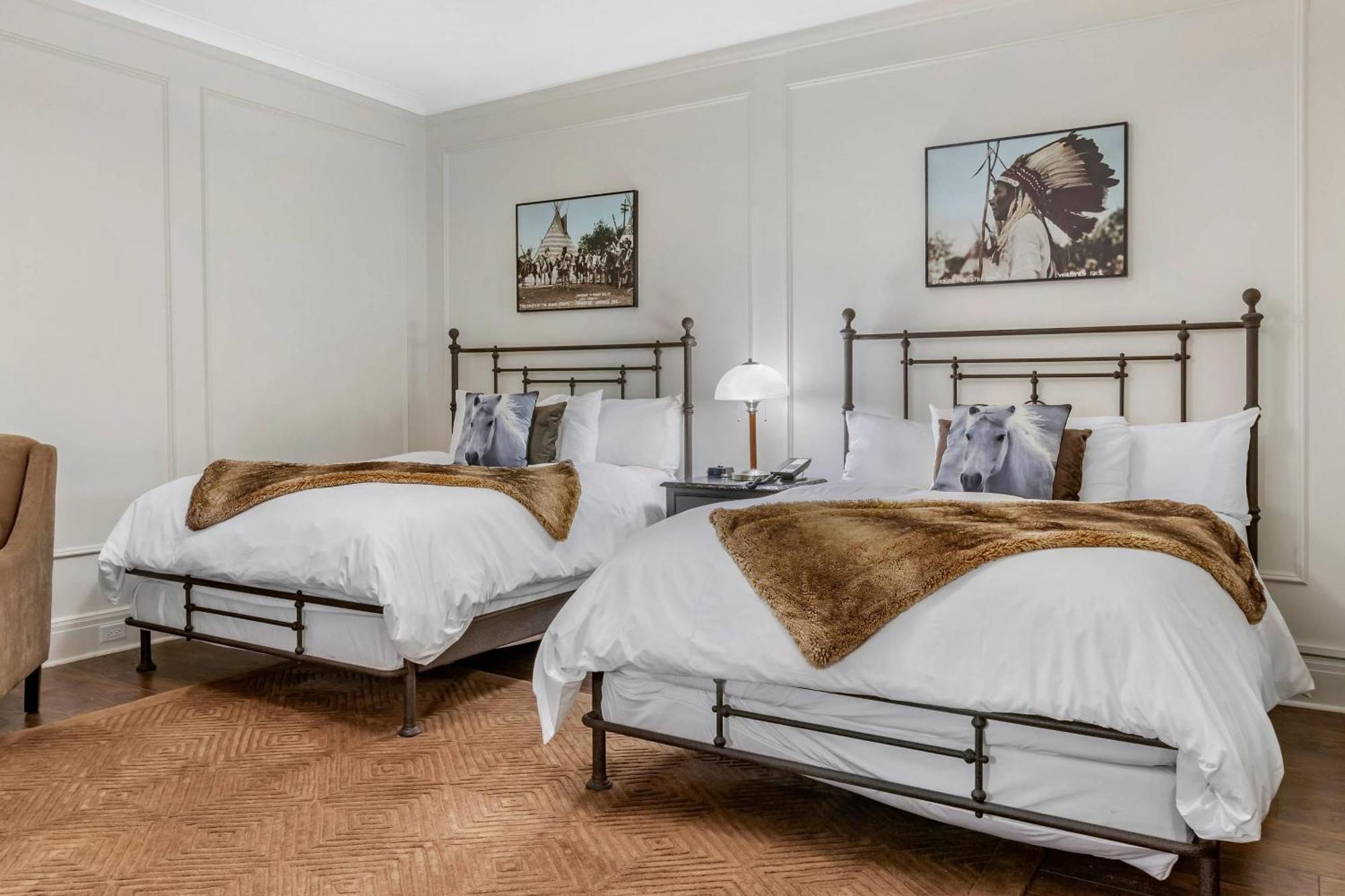 Queen Room with Two Queen Beds - Non-Smoking,1742678486:JPEG