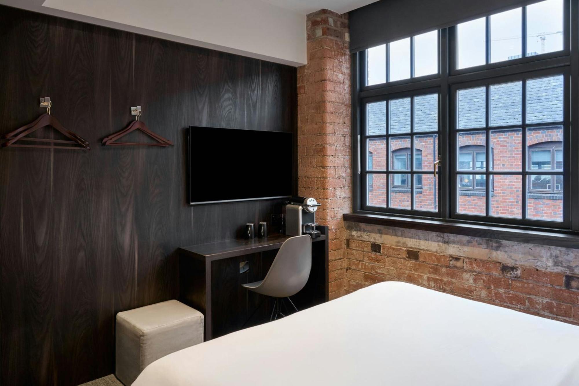 Studio Double Bed,1742708491:JPEG