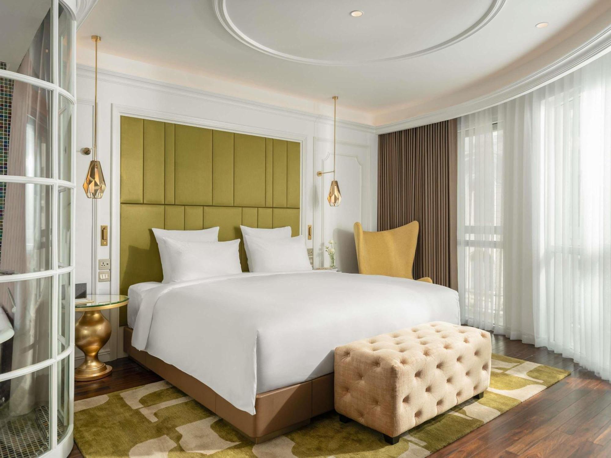 King Suite,1770901729:JPEG