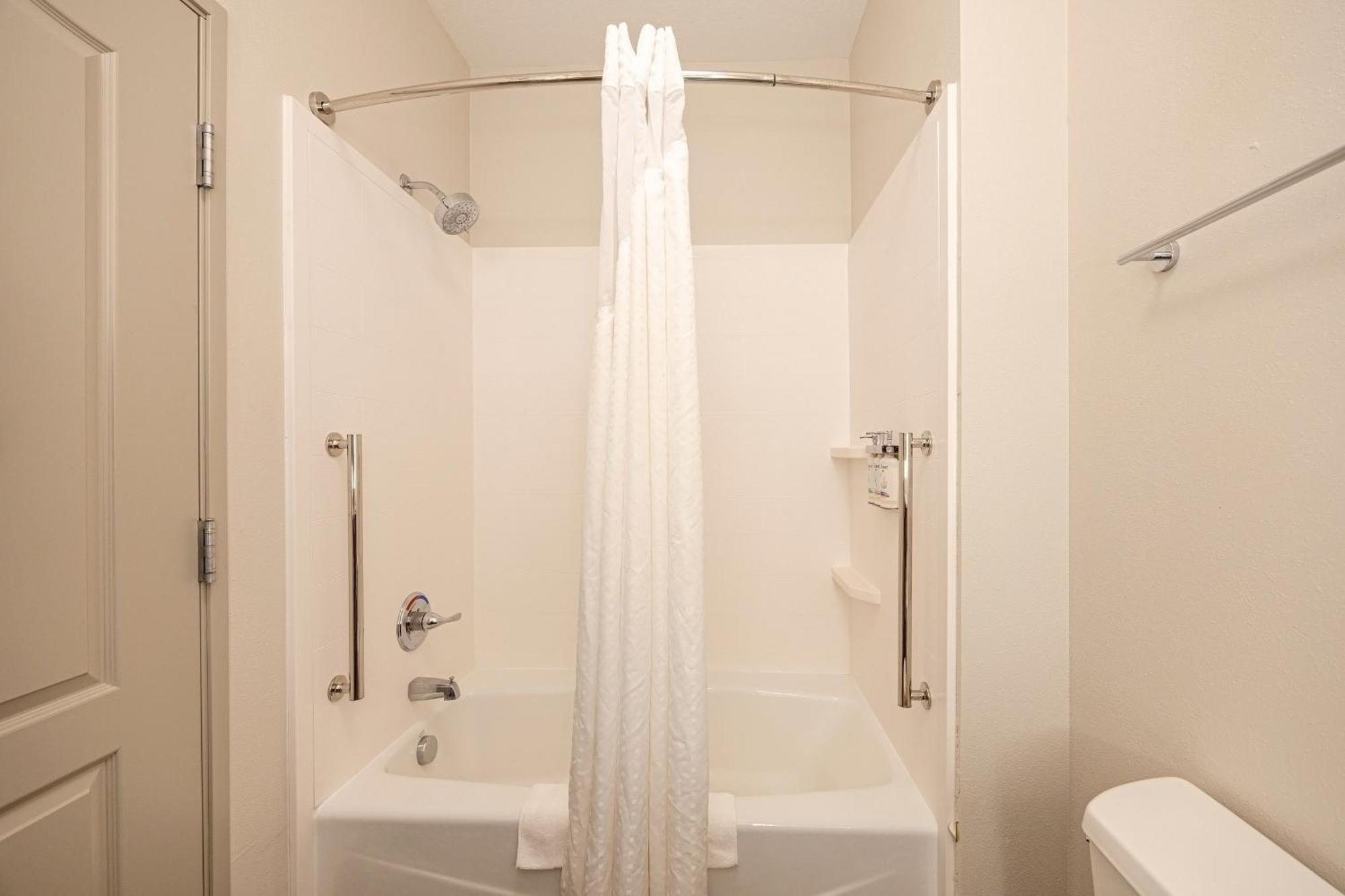 King Suite with Sofa Bed,1742731649:JPEG