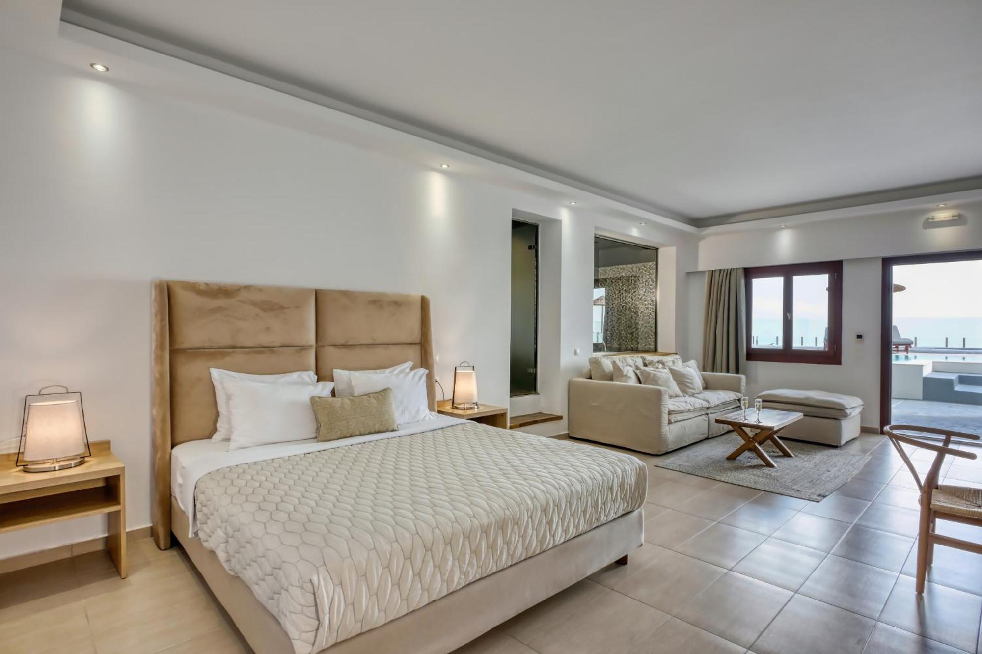 Deluxe Suite with Jacuzzi & Private Pool,1742778223:JPEG