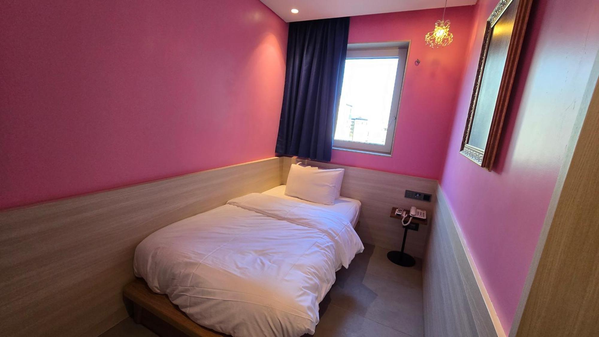 Small Single Room