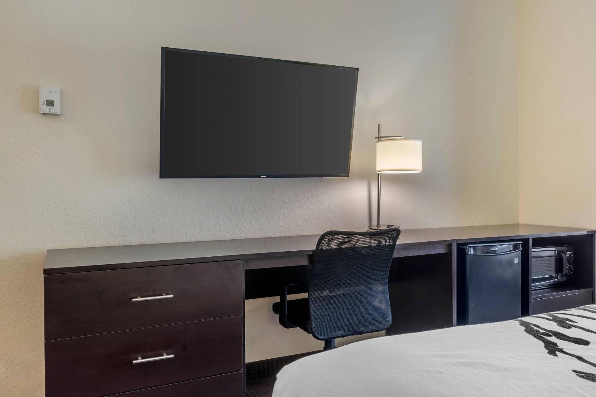 King Room - Disability Access/Non-Smoking