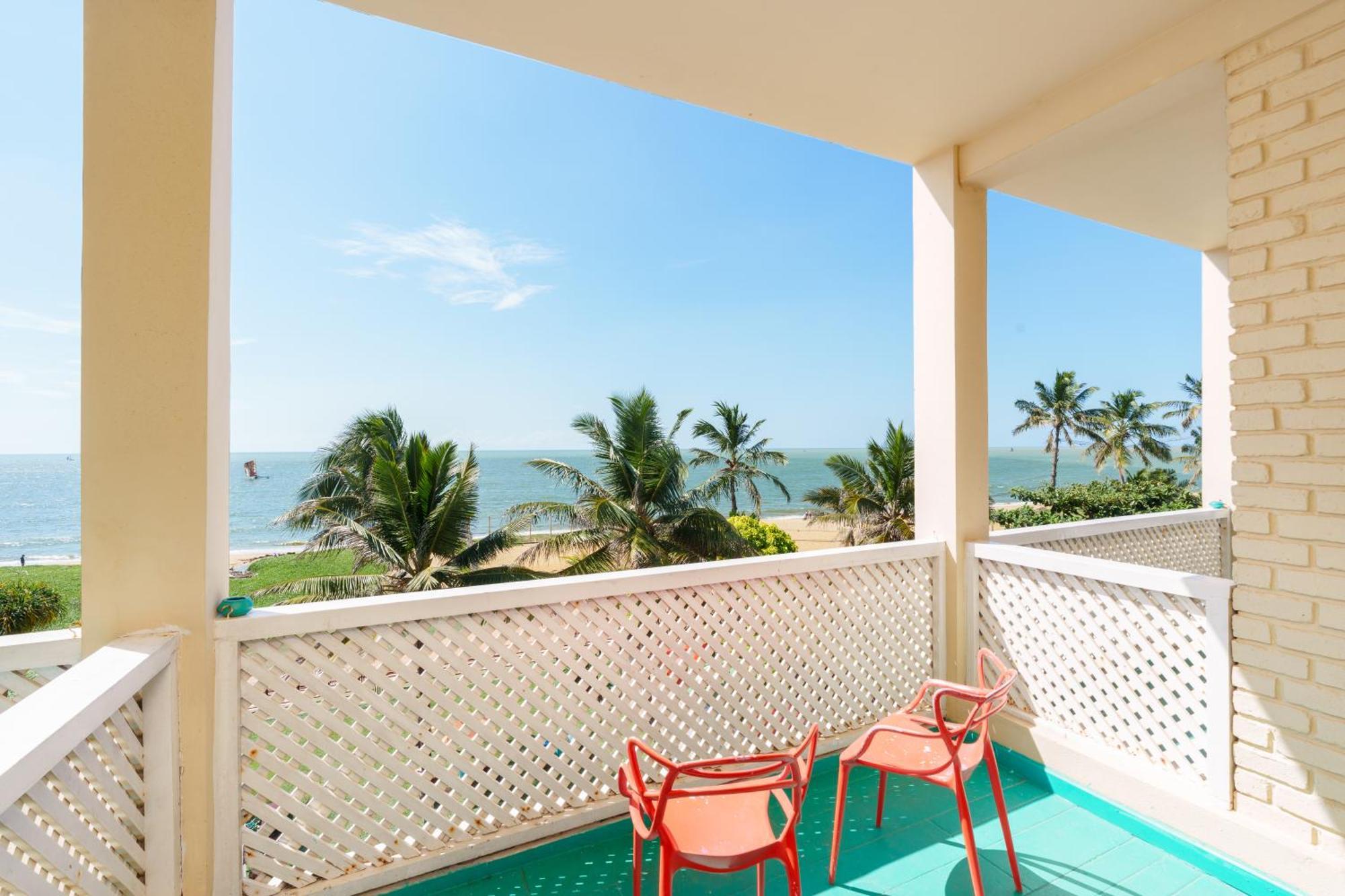 Standard Room Sea View – Two Complimentary Local Cocktails at Sundown