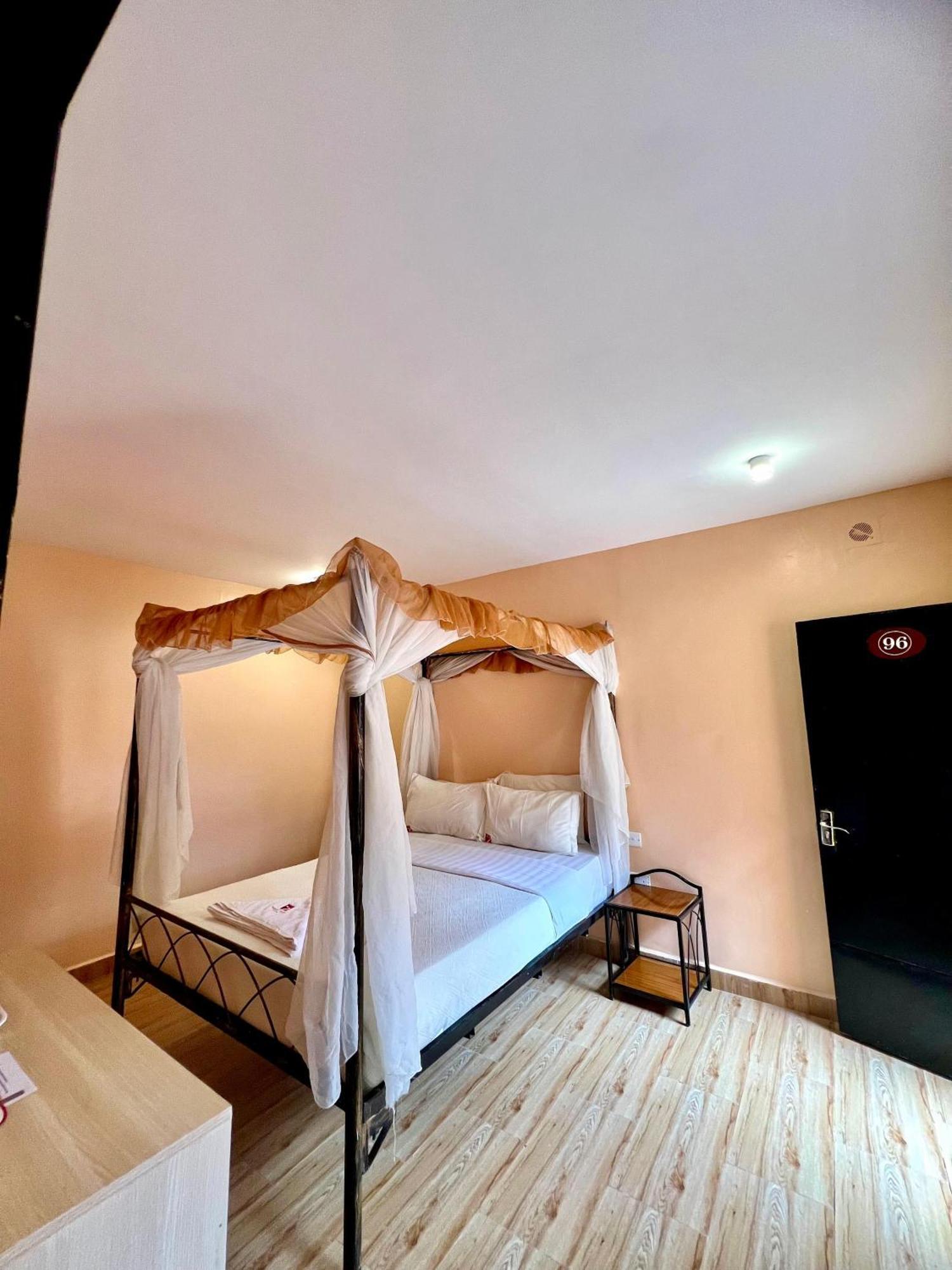 Executive Triple Room