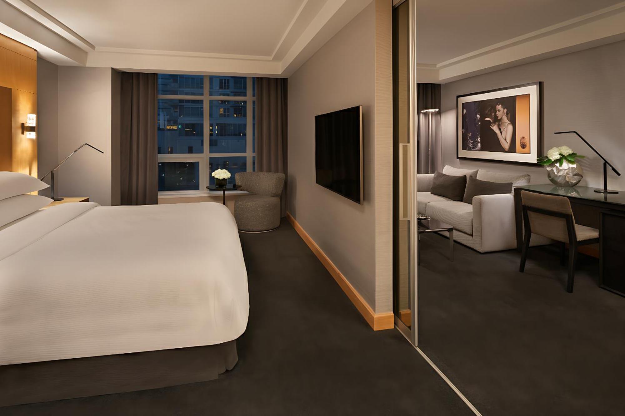 Executive King Suite
