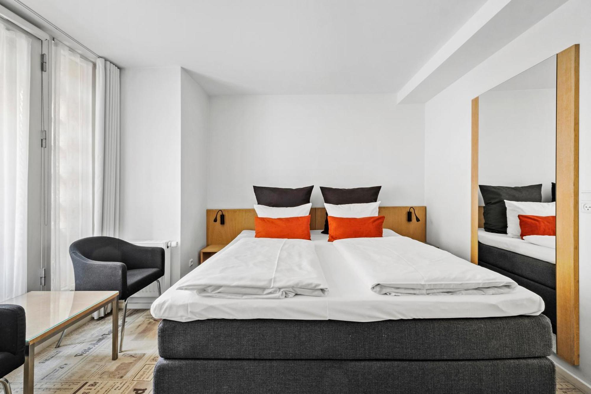 Business Double Room,1746845924:JPEG