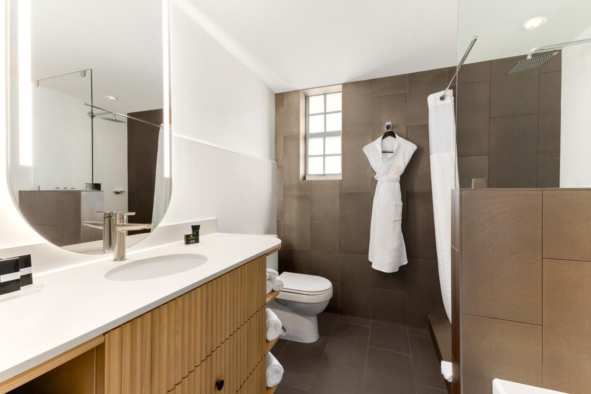 Waldorf Towers Suite