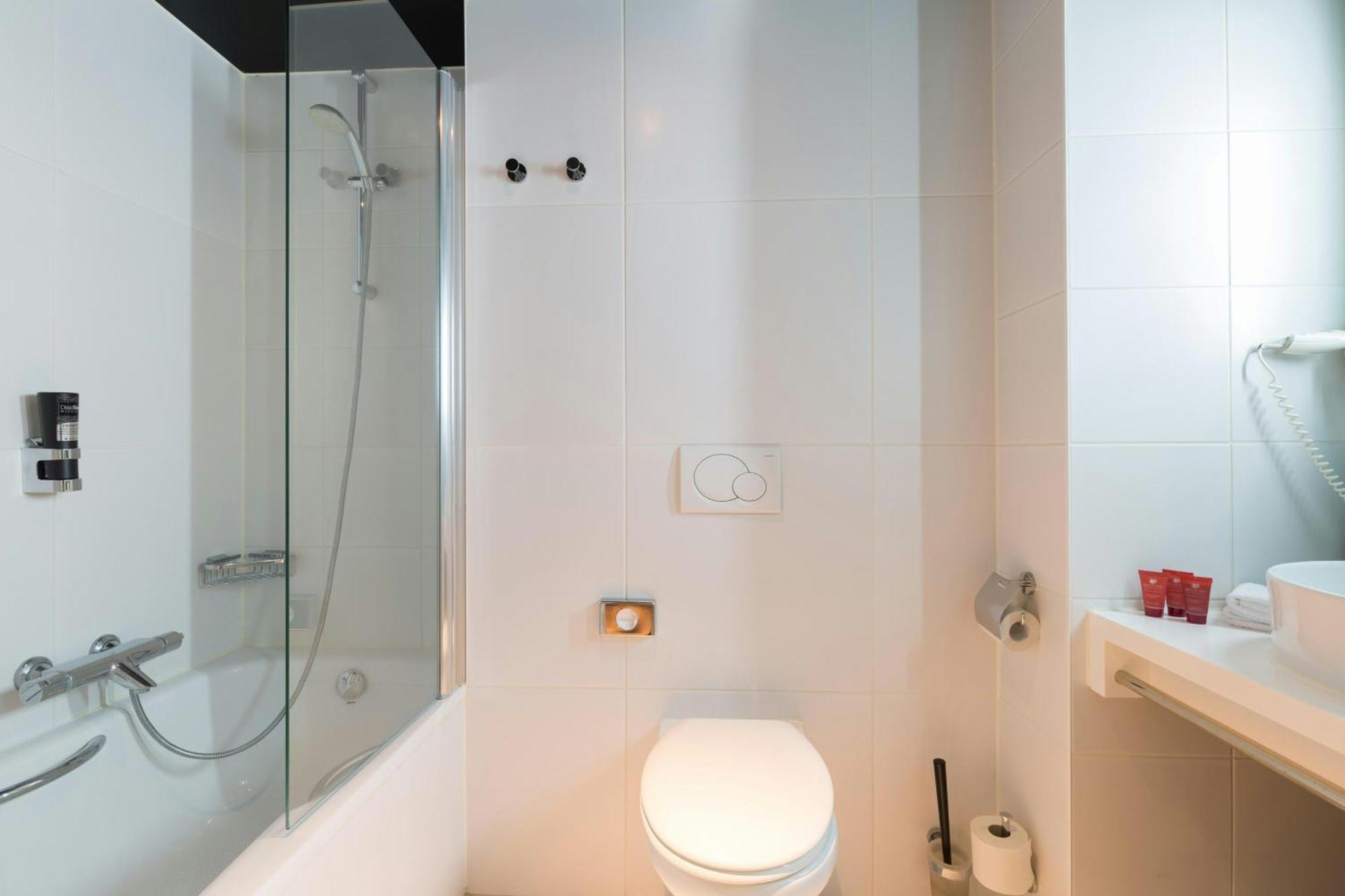 Comfort Room 1 Twin Bed,1746831555:JPEG