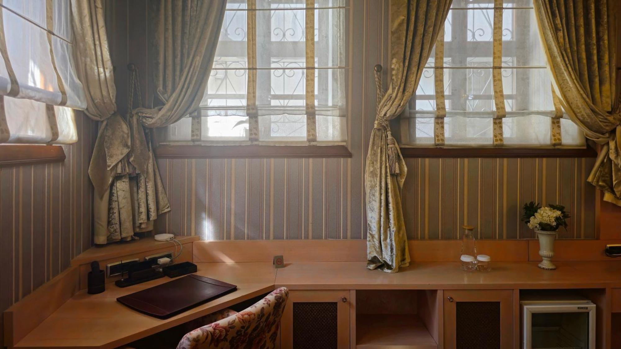 Harem Suite
