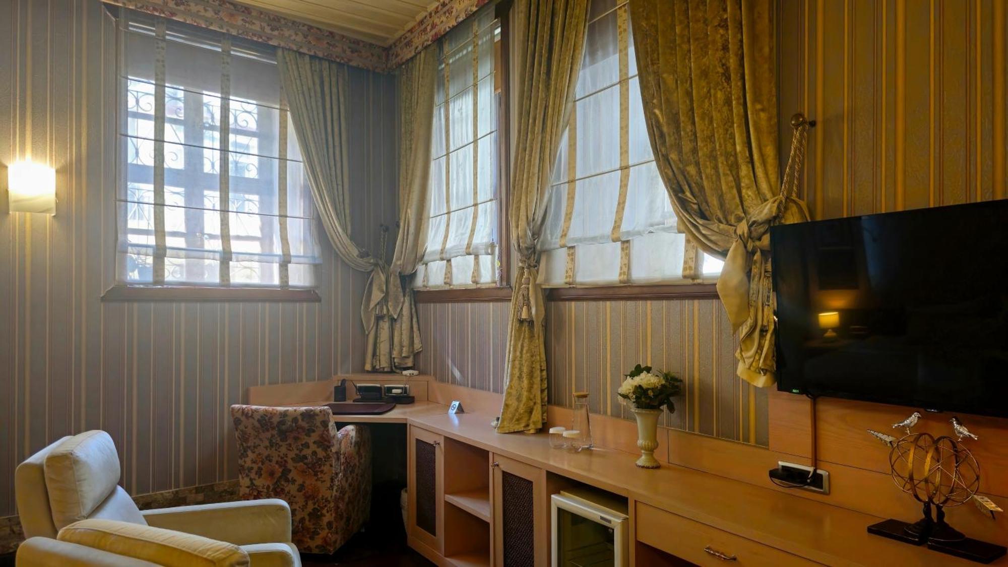 Harem Suite