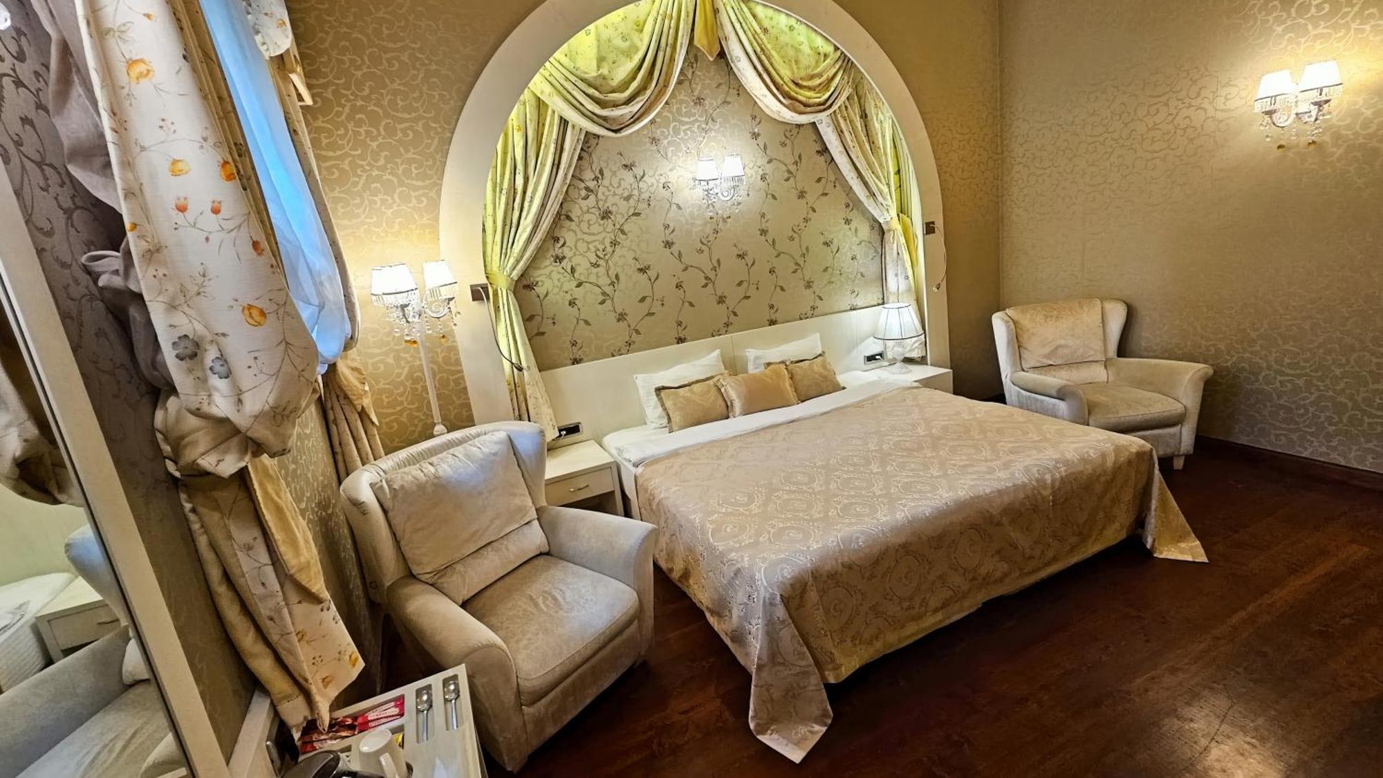 Sultan Suite