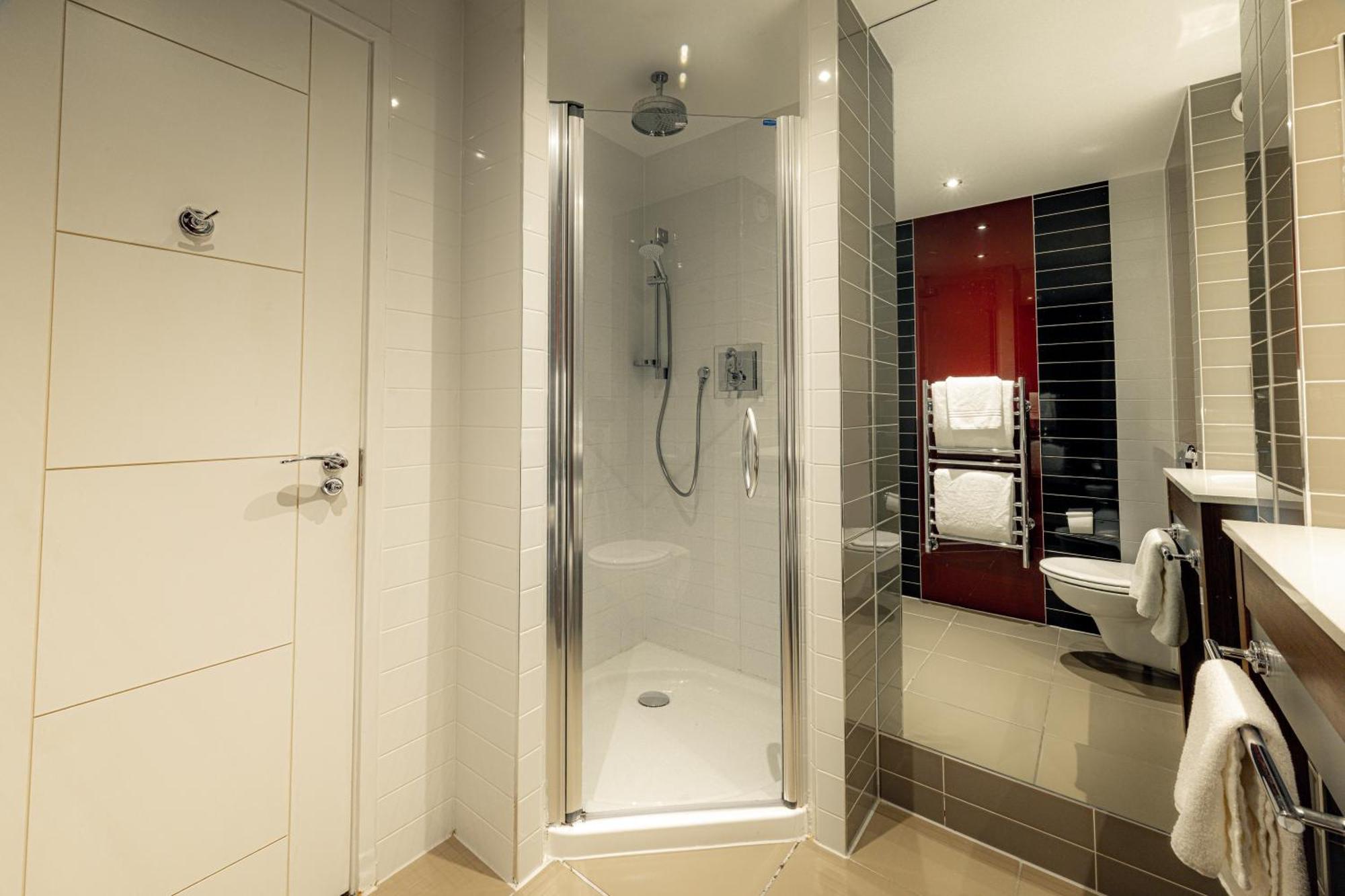 Signature Suite,1746857185:JPEG