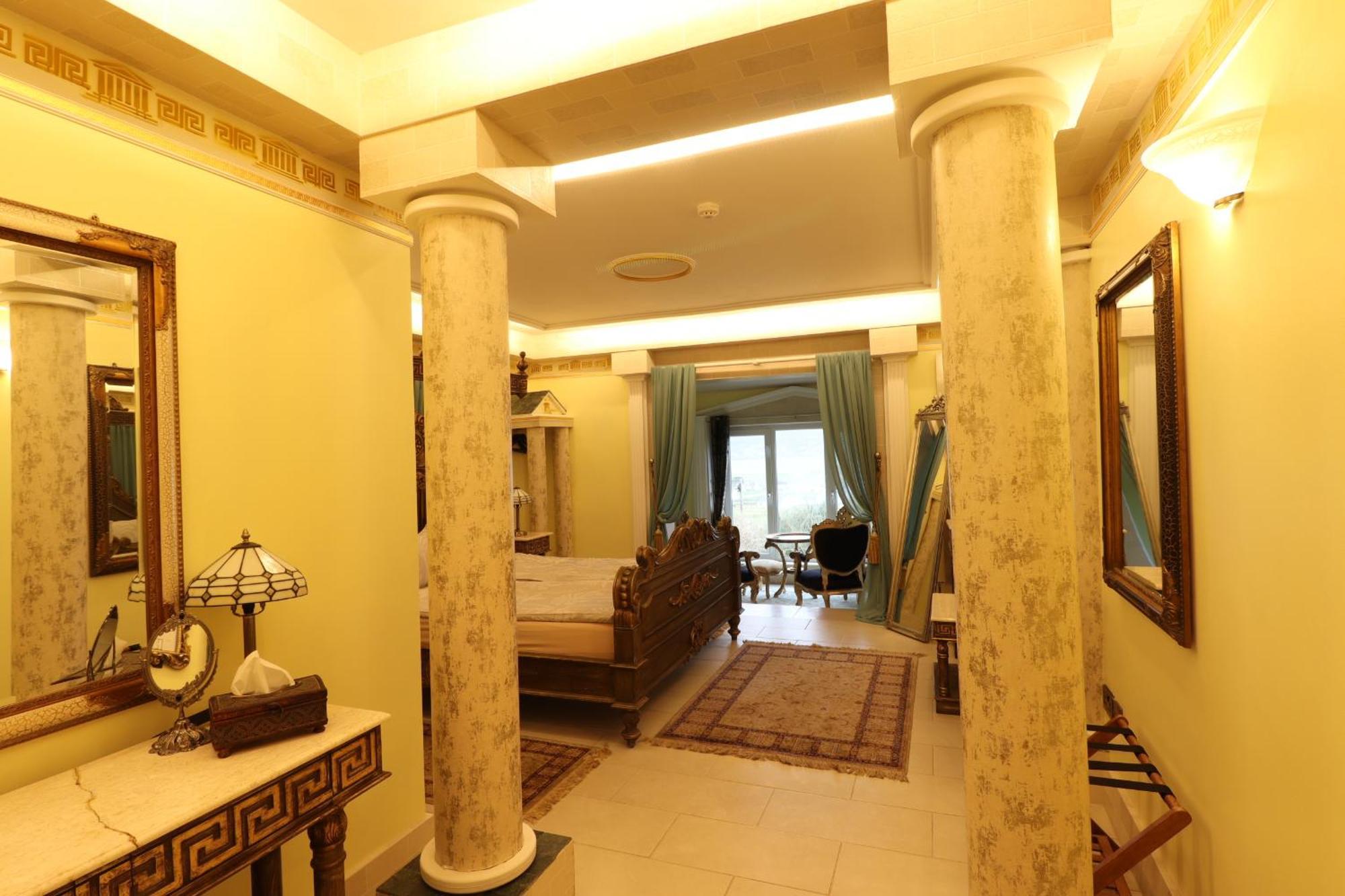 Royal Suite Roman