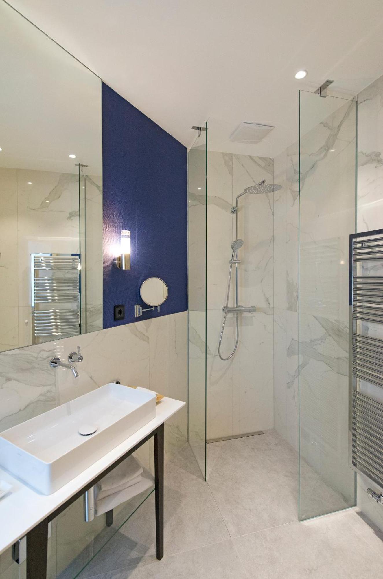 Small Double Room,1746913382:JPEG