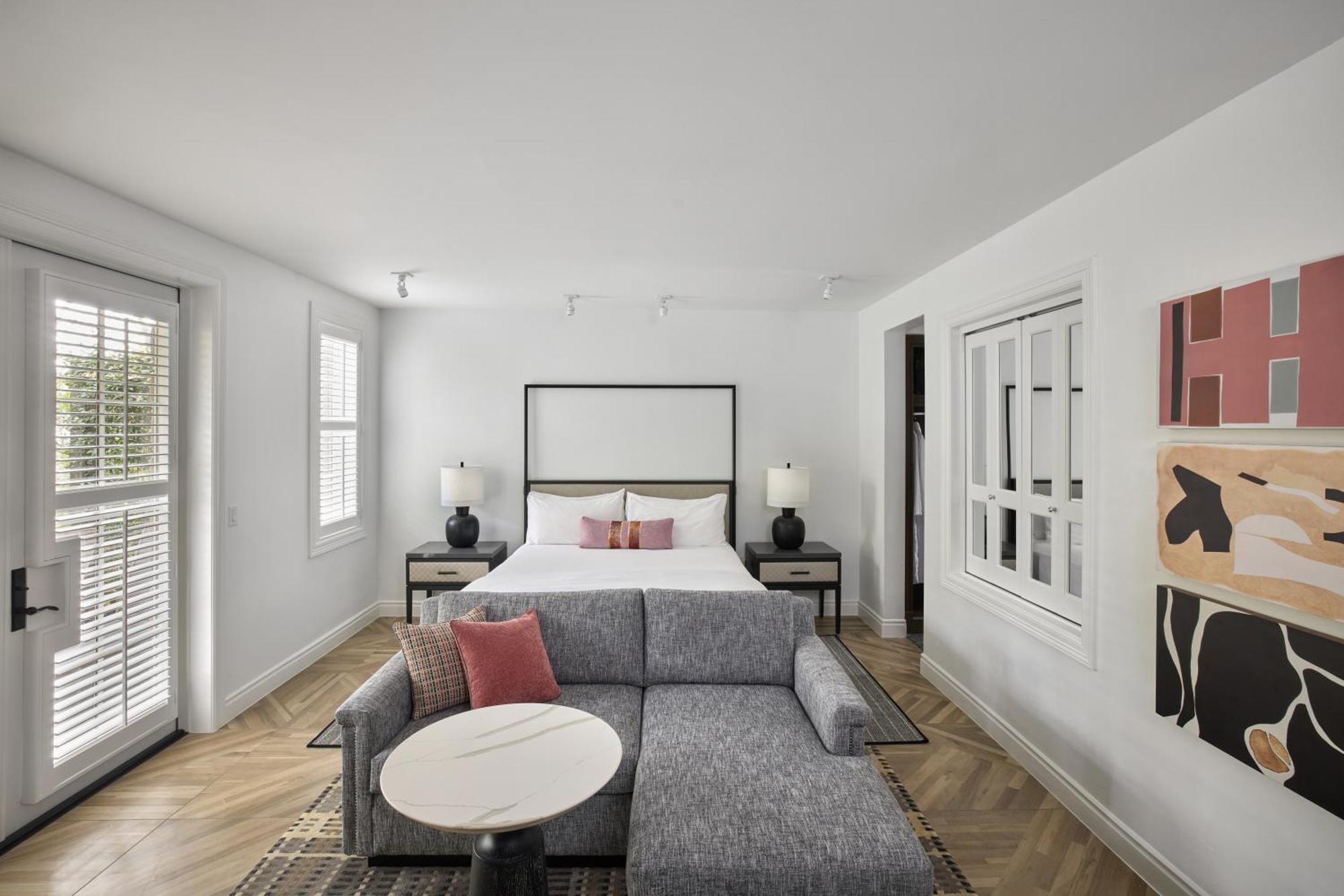 Premium King Room