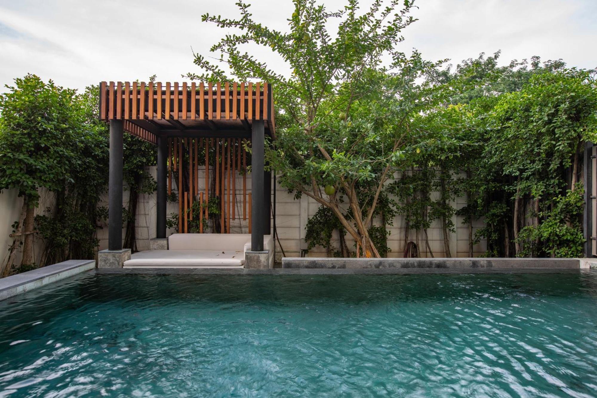 Garden Pool Suite