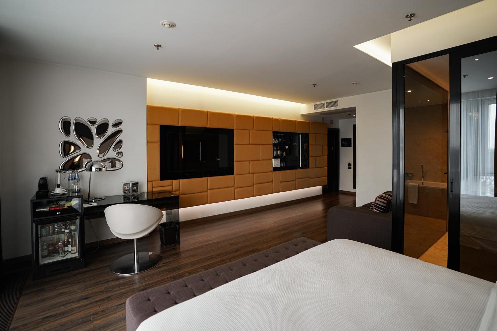 Premium Room