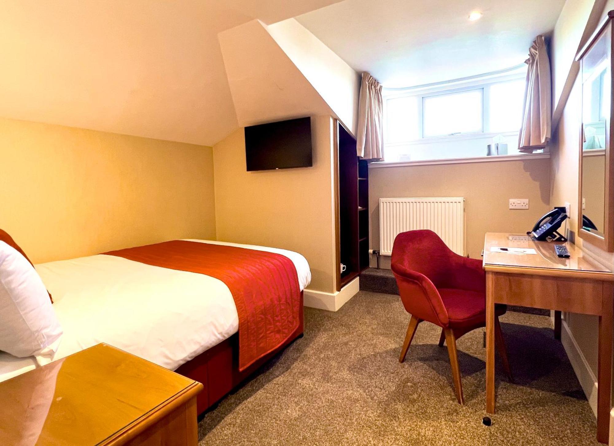Budget Single Room
