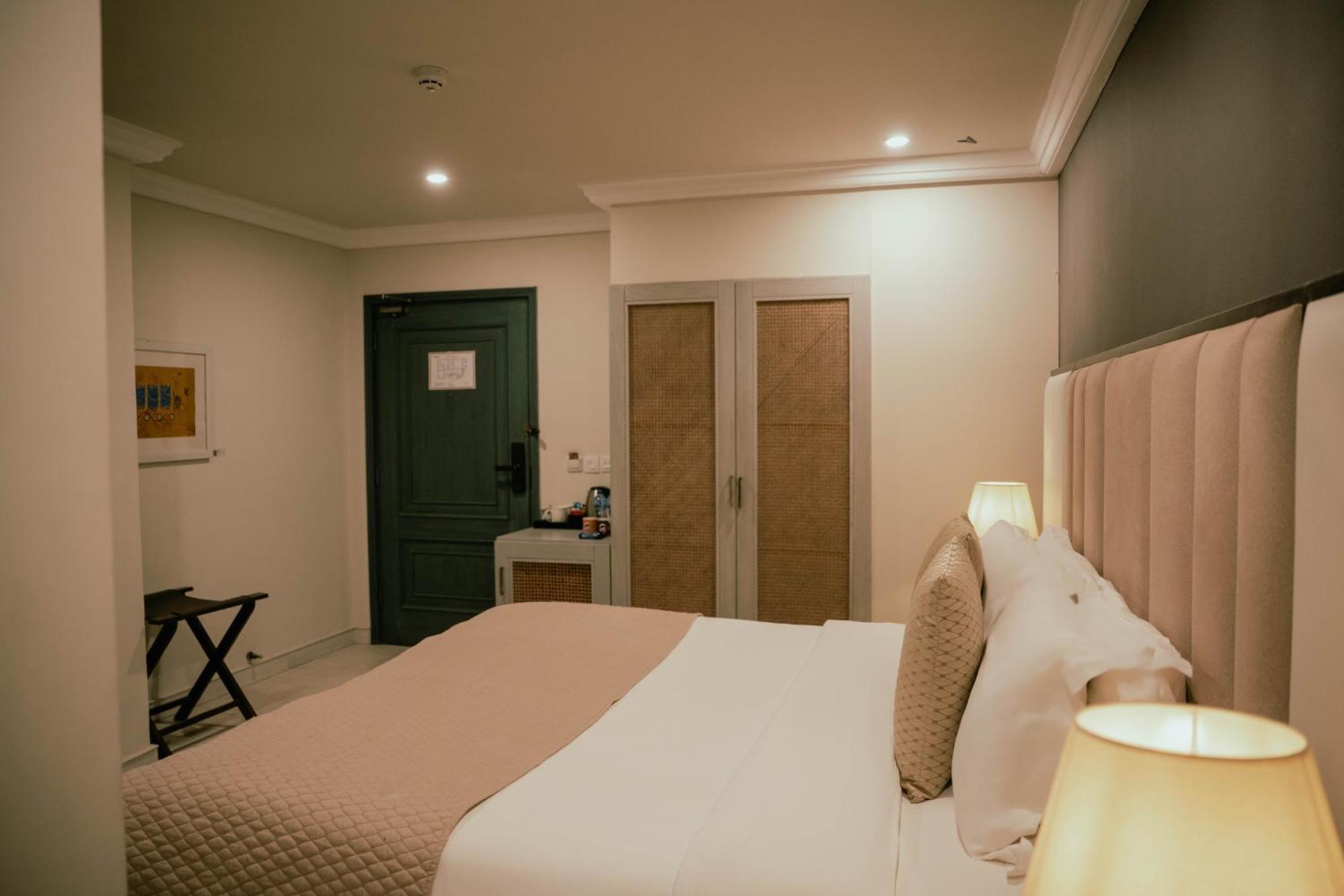 Premier Room