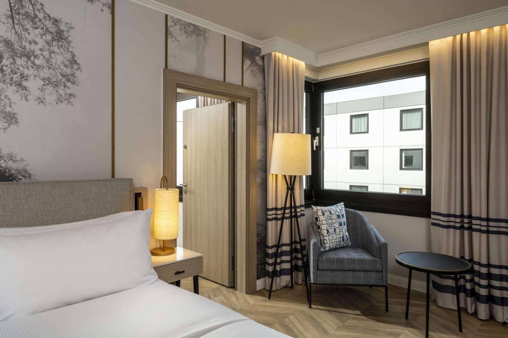 King Room Mobility Access