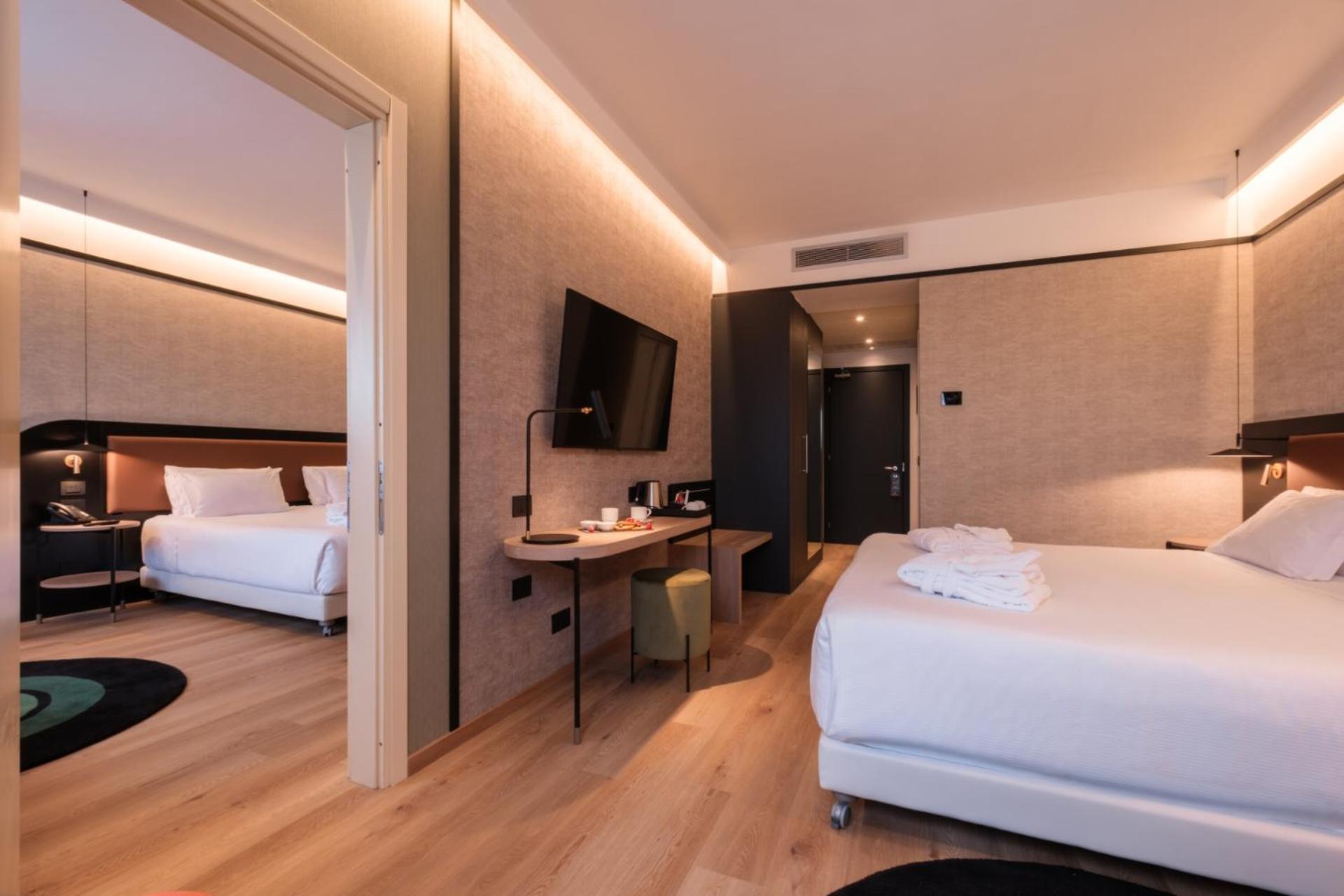 Family Connecting Room Extra Bed