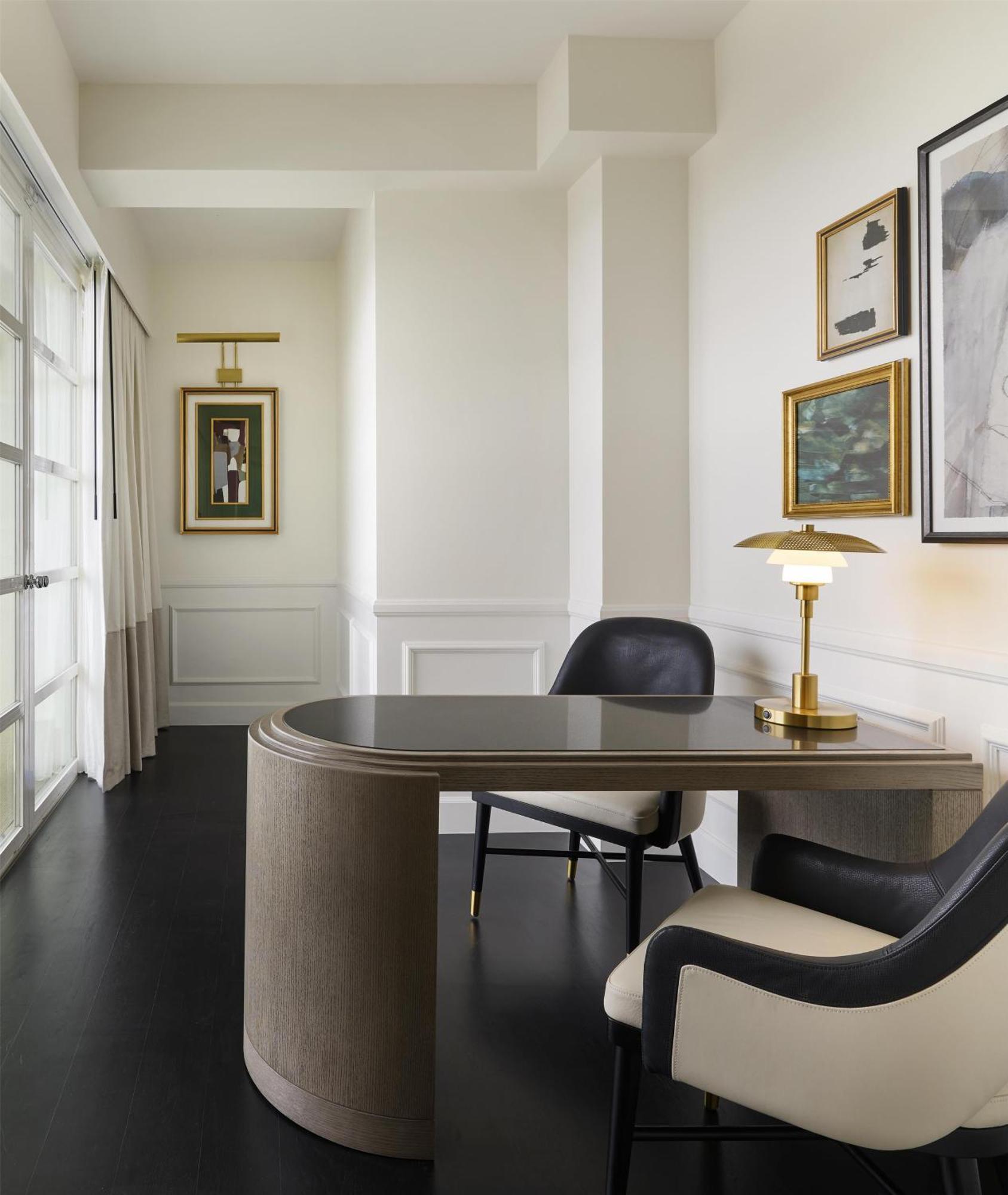 Los Angeles Suite