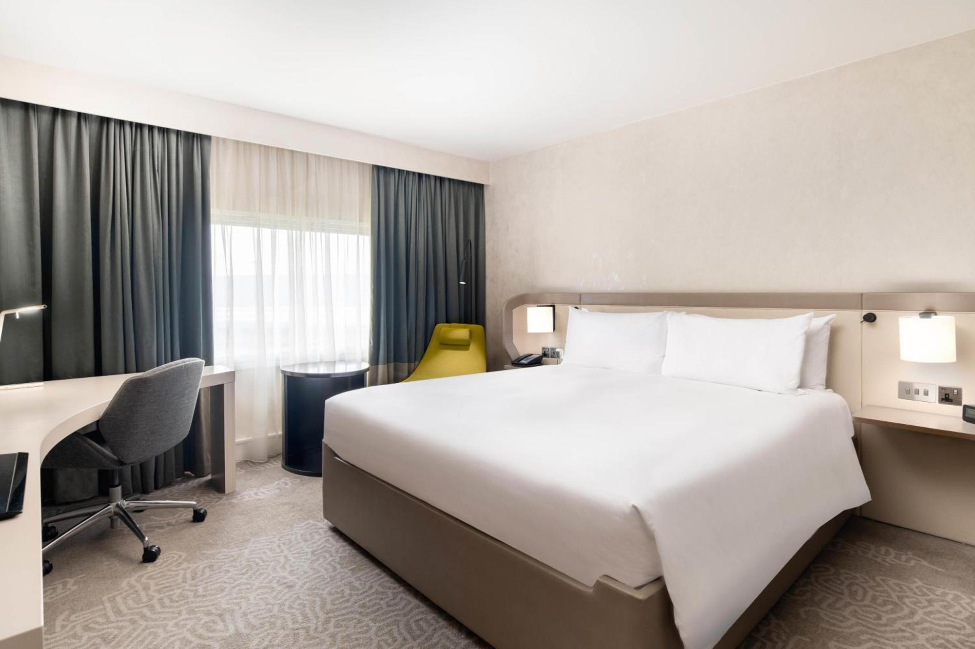 Deluxe King Room,1758279852:JPEG