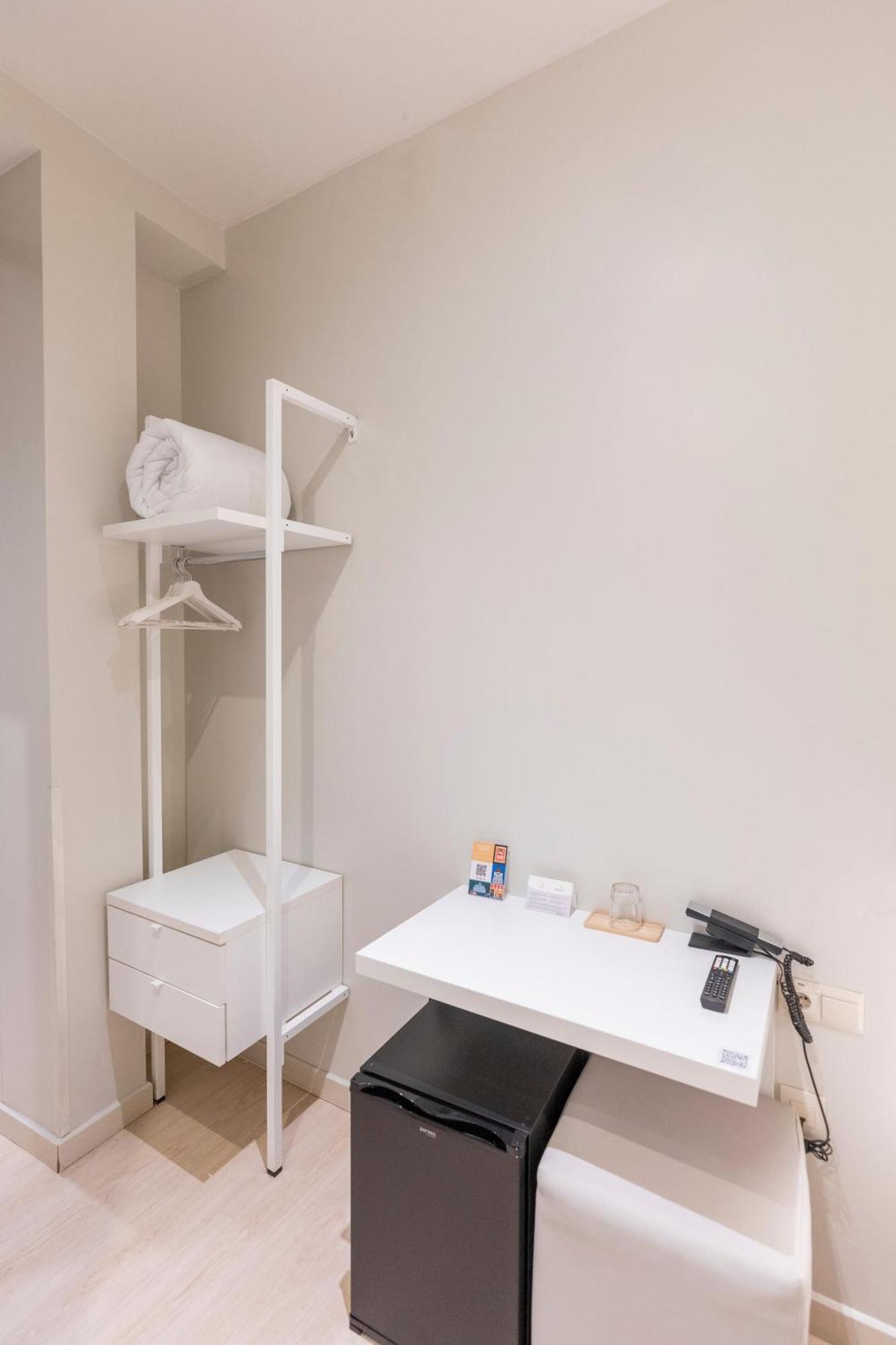Single Room,1758298988:JPEG