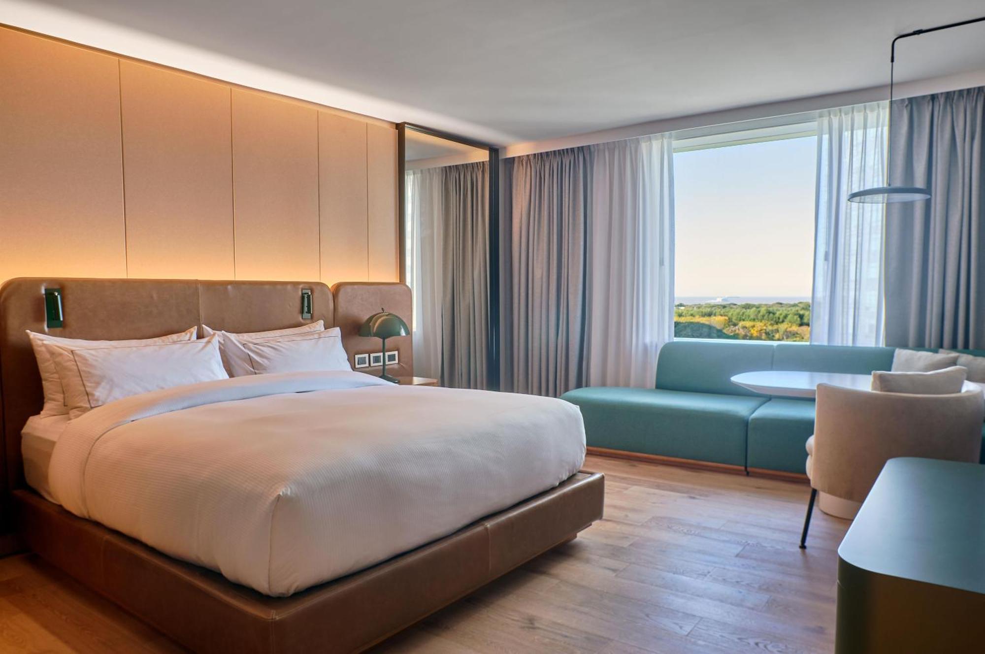 Executive King Room