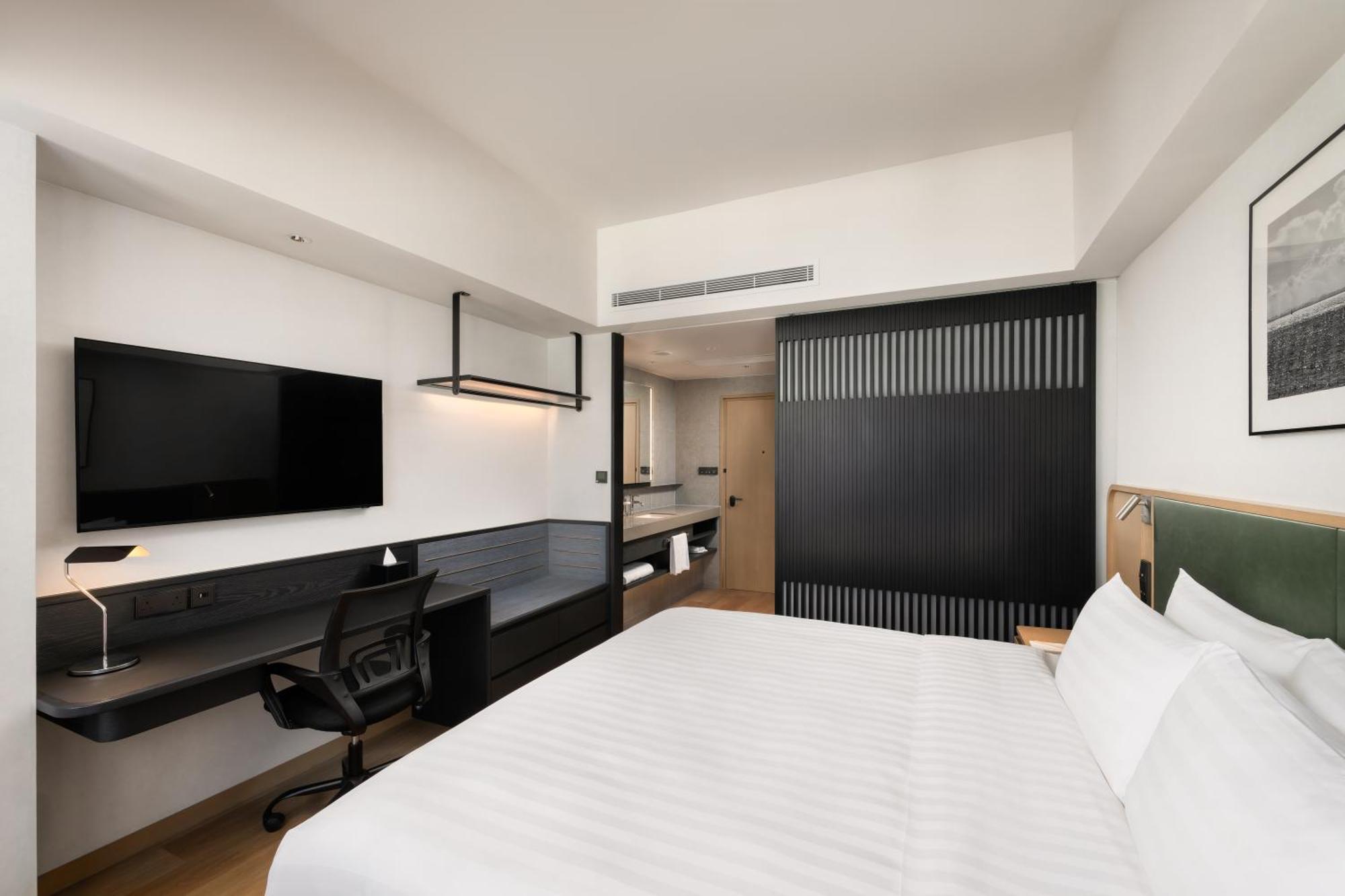 Cityscape King Bed