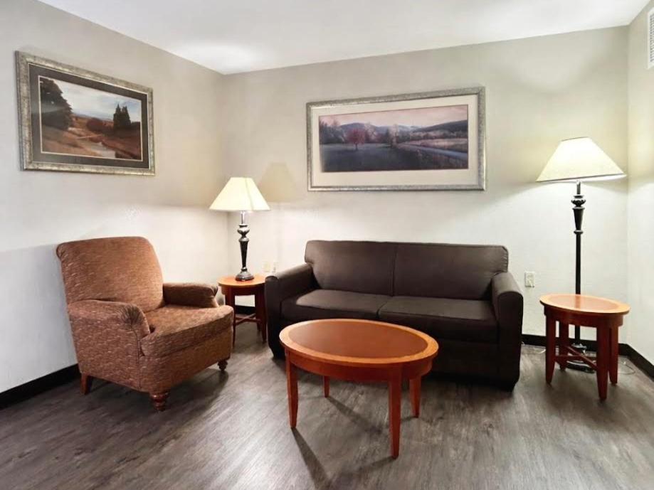 One-Bedroom Suite